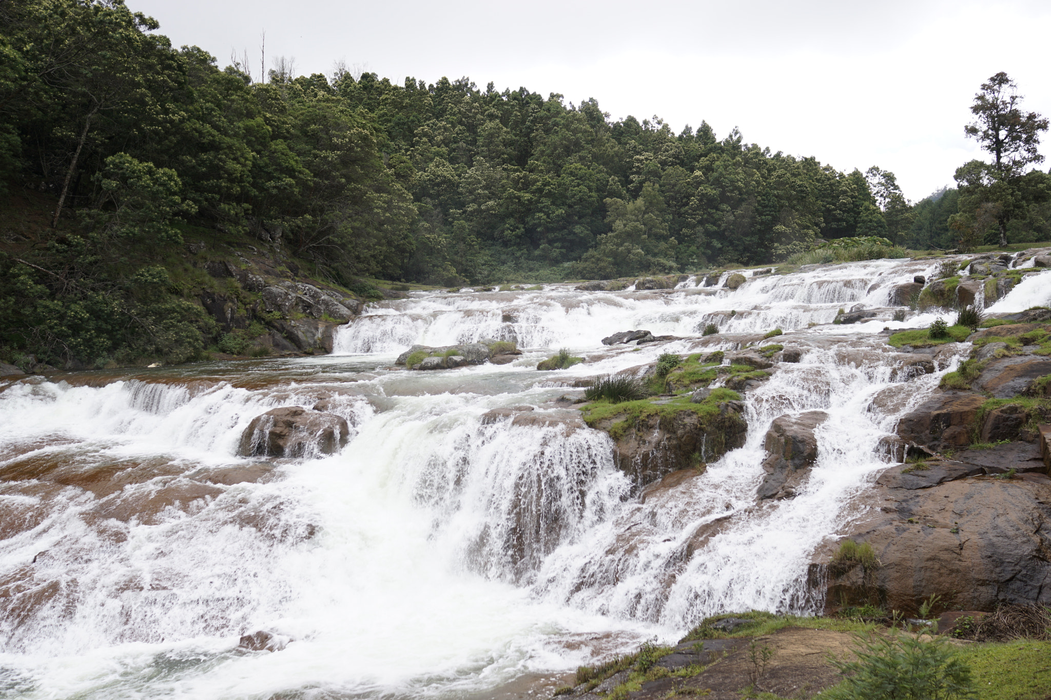 Sony Sonnar T* E 24mm F1.8 ZA sample photo. Pykara warer falls photography