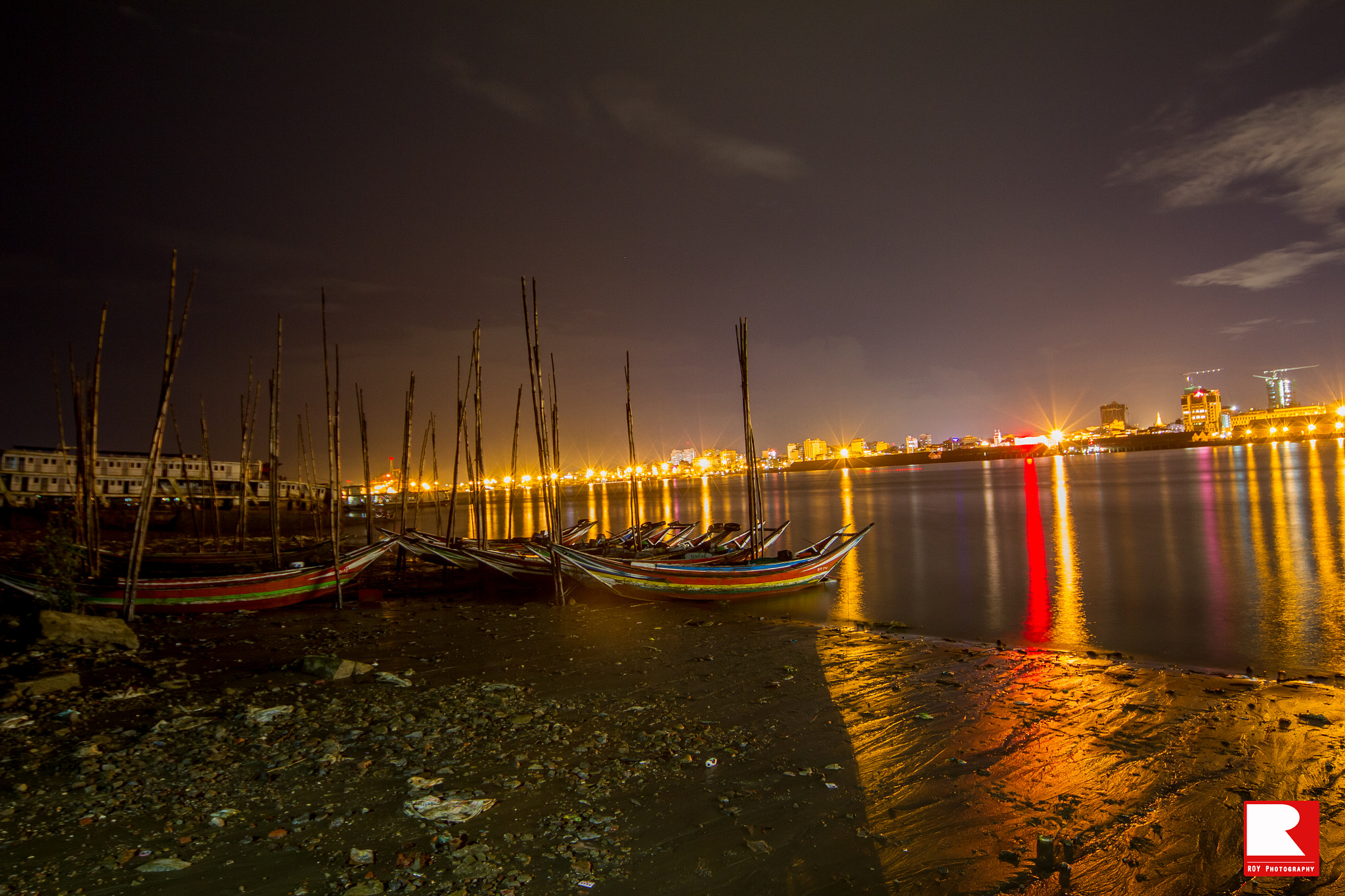 Canon EOS 7D + Sigma 12-24mm F4.5-5.6 EX DG Aspherical HSM sample photo. Night scapes photography