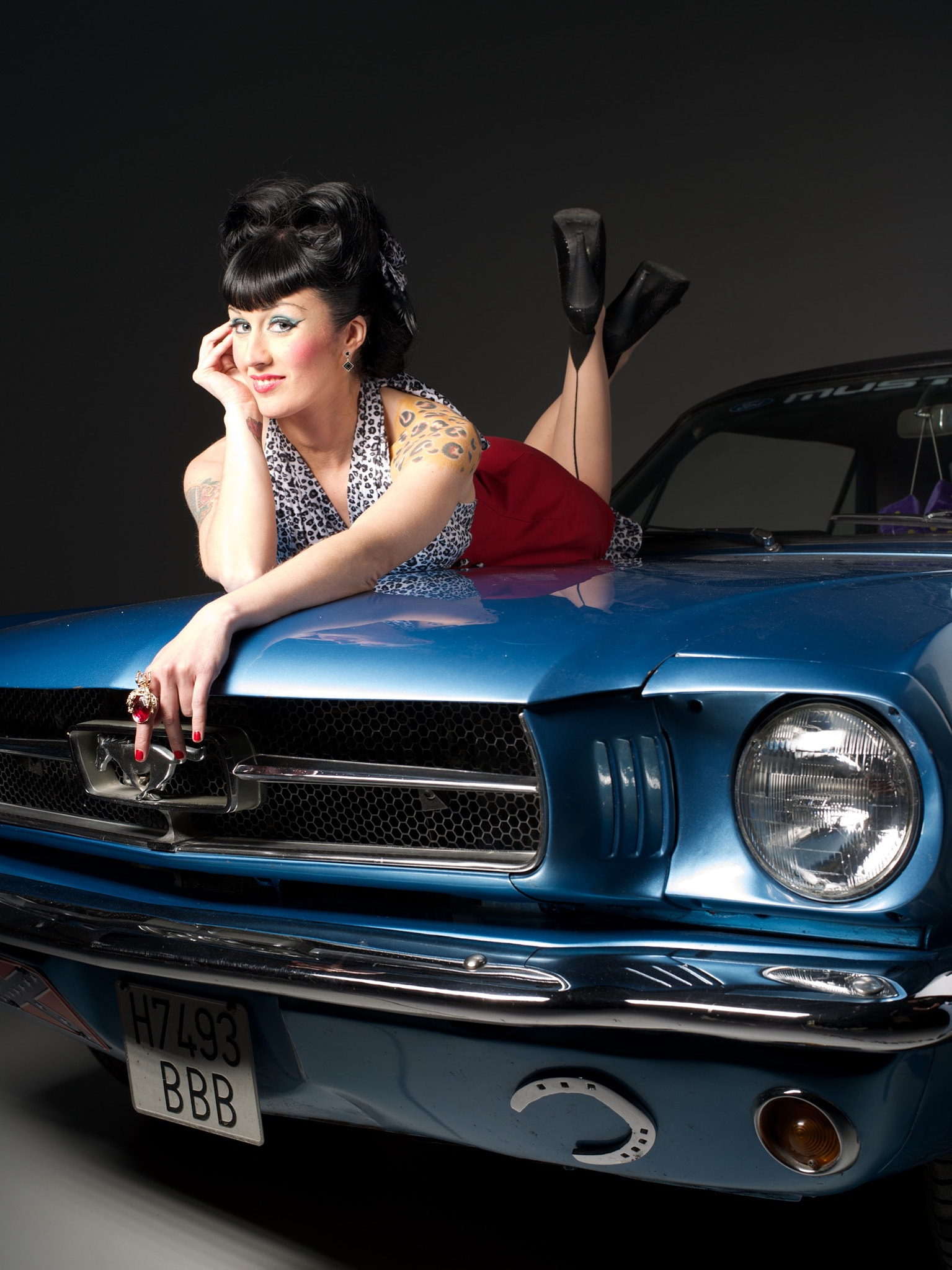 Pentax 645D sample photo. Pin up and classic car photography