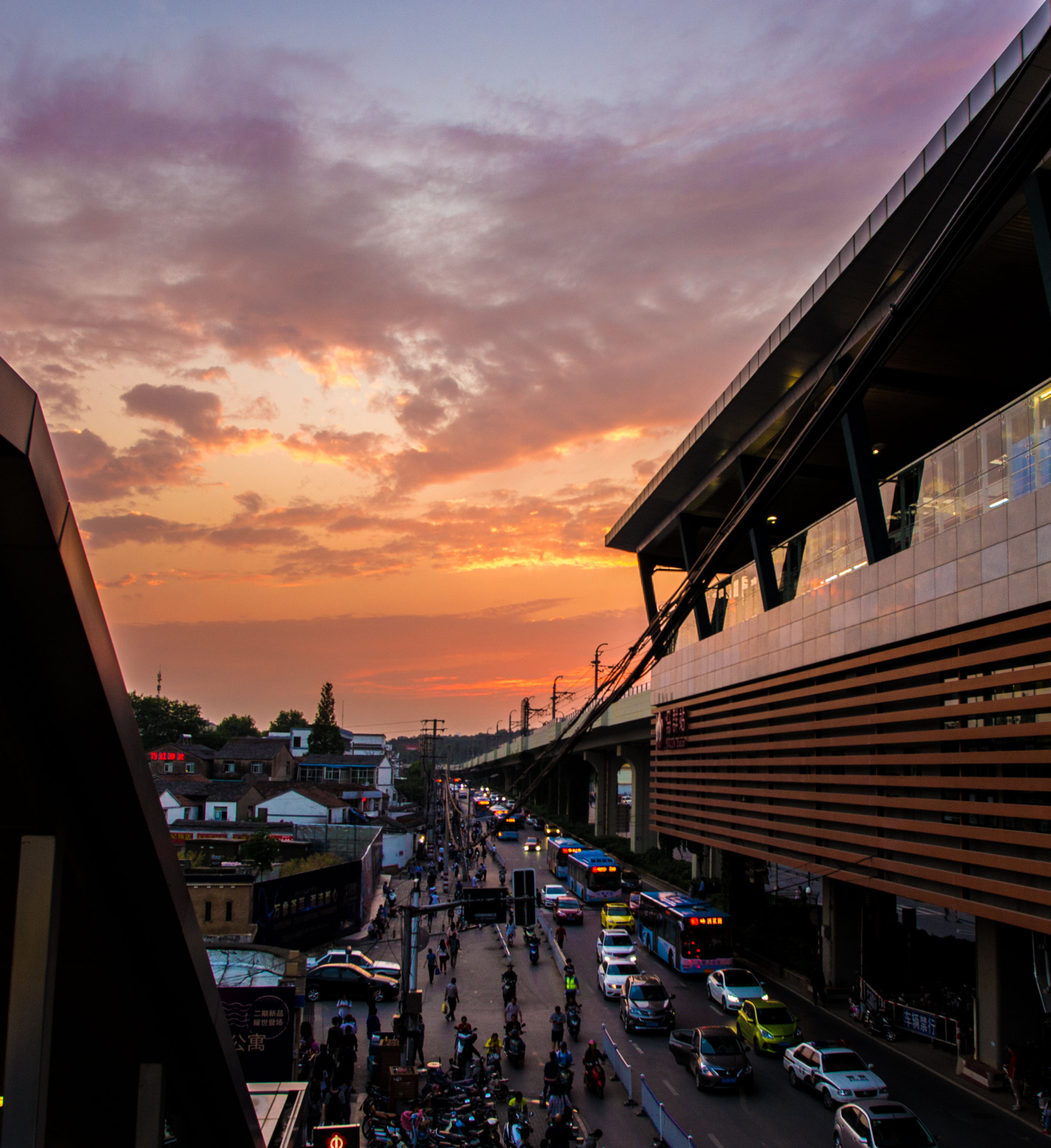 HD Pentax DA 15mm F4 ED AL Limited sample photo. 我和地铁的邂逅 photography
