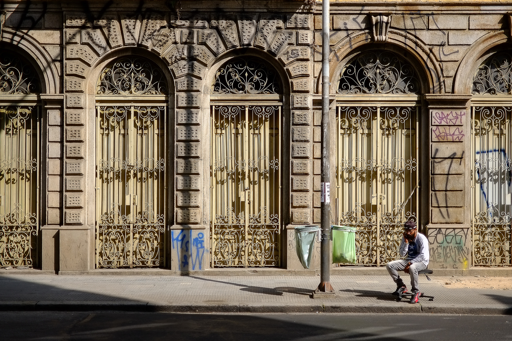 Fujifilm X-E1 + ZEISS Touit 32mm F1.8 sample photo. Oldtown photography