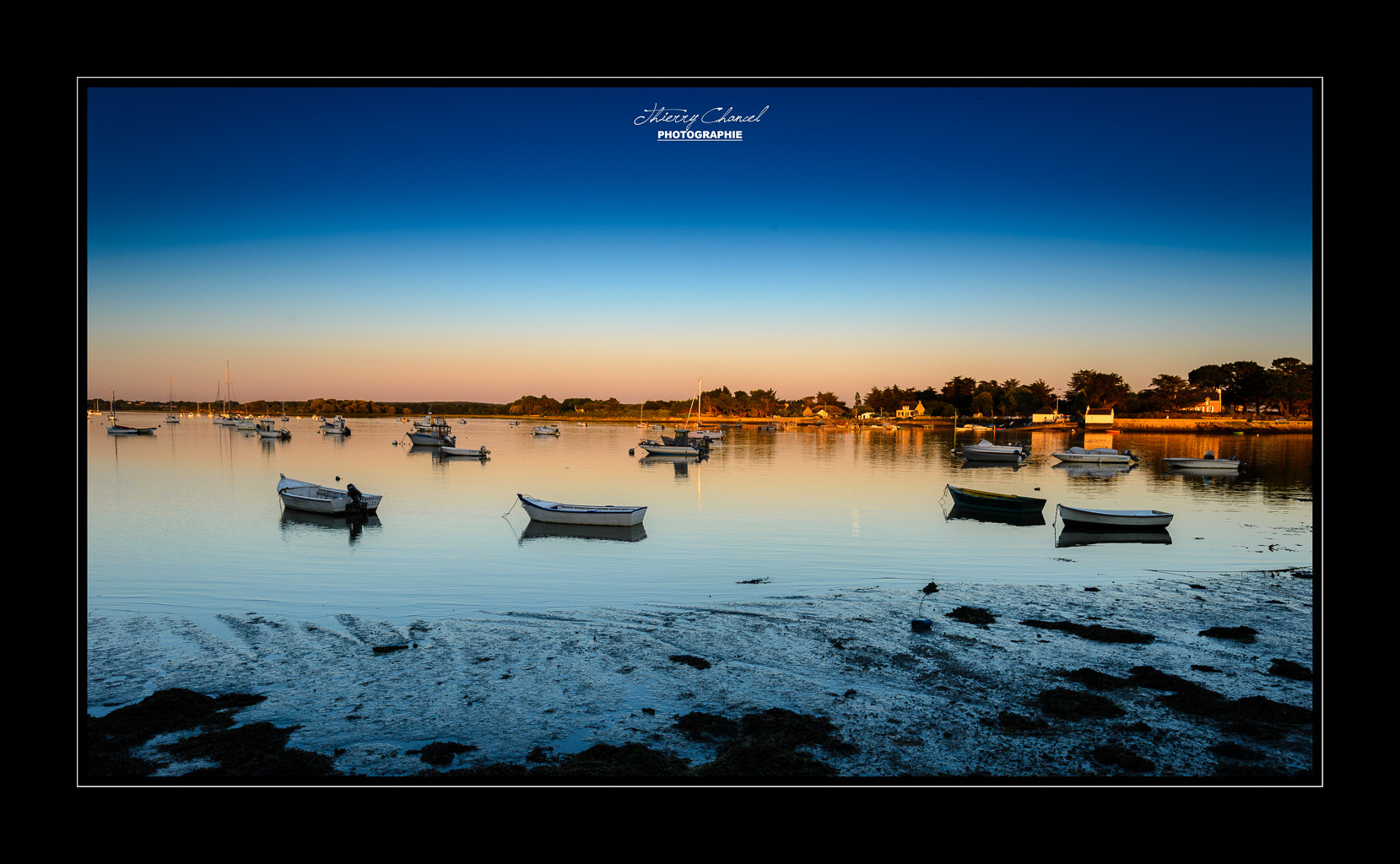 Nikon AF-S Nikkor 17-35mm F2.8D ED-IF sample photo. Golfe du morbihan photography