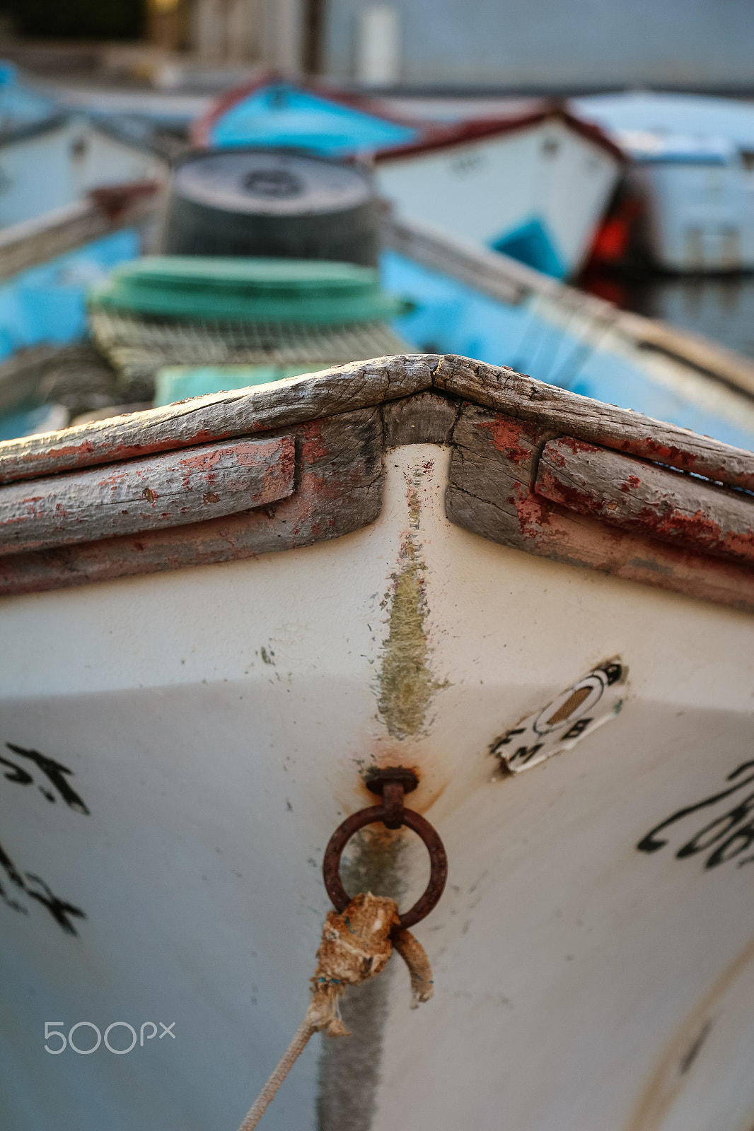 Canon EOS 700D (EOS Rebel T5i / EOS Kiss X7i) sample photo. Oyster boat white hull photography