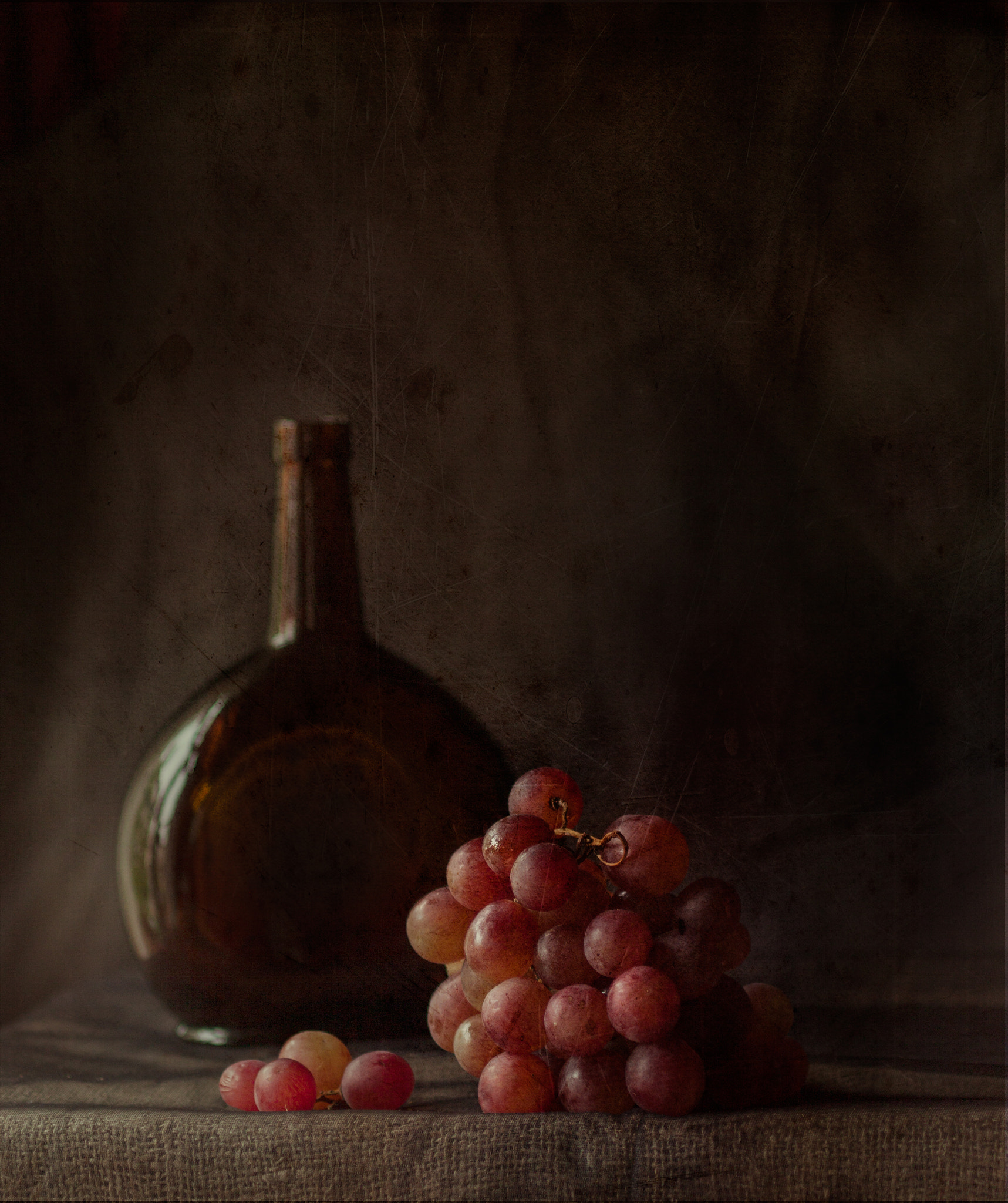 Canon EOS 50D + Canon EF 200mm F2.8L II USM sample photo. Uvas de octubre photography