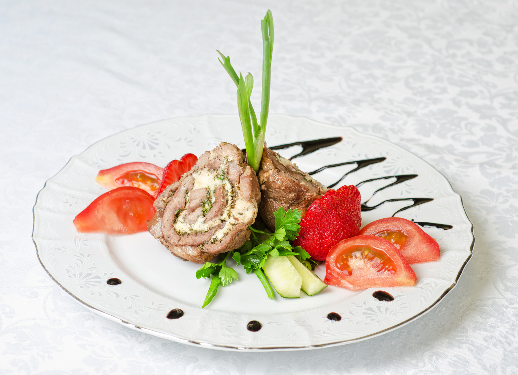 Nikon D7000 + Nikon AF Micro-Nikkor 60mm F2.8D sample photo. Pork rolls with vegetables photography