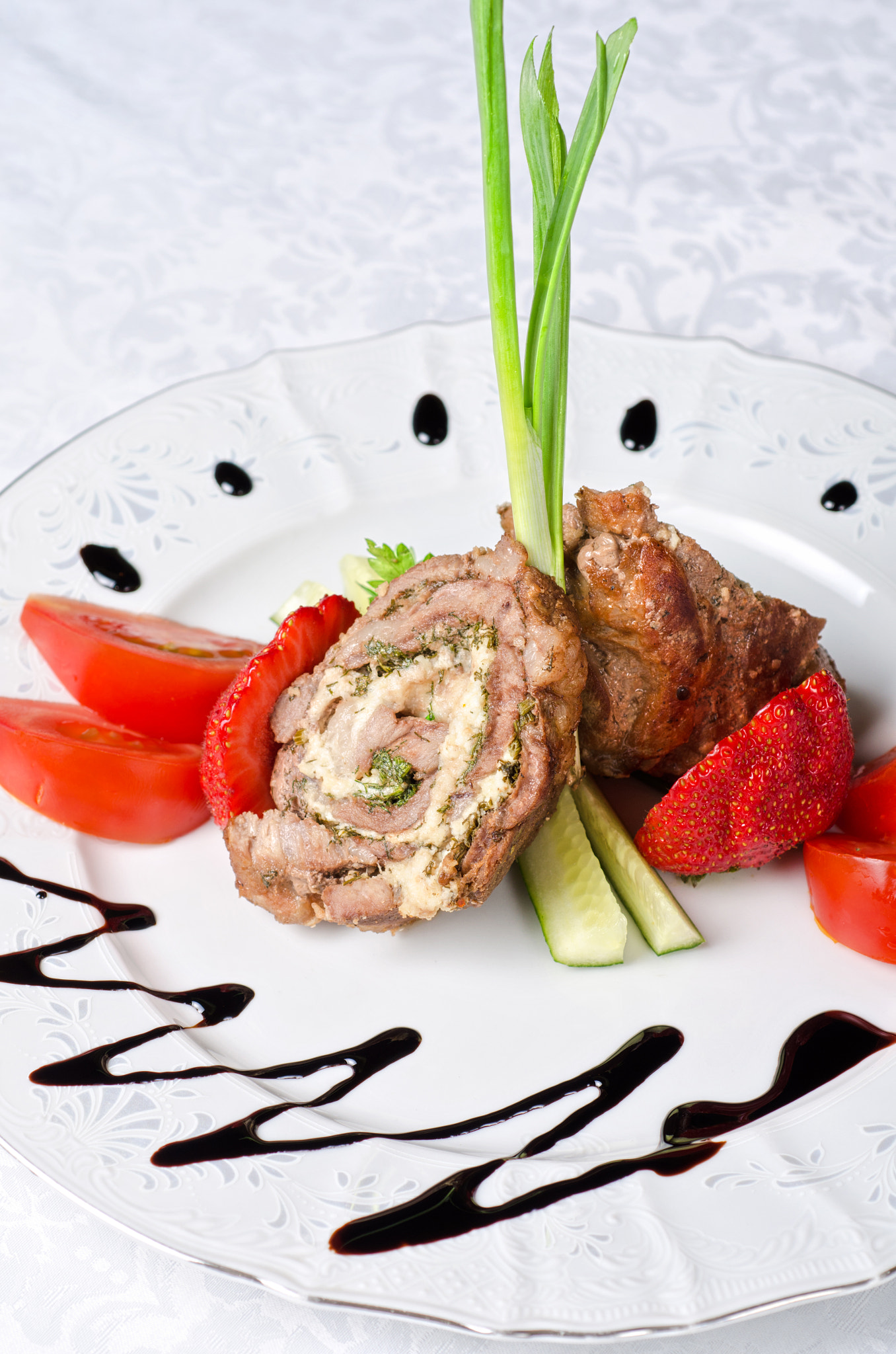 Nikon D7000 + Nikon AF Micro-Nikkor 60mm F2.8D sample photo. Pork rolls with vegetables photography