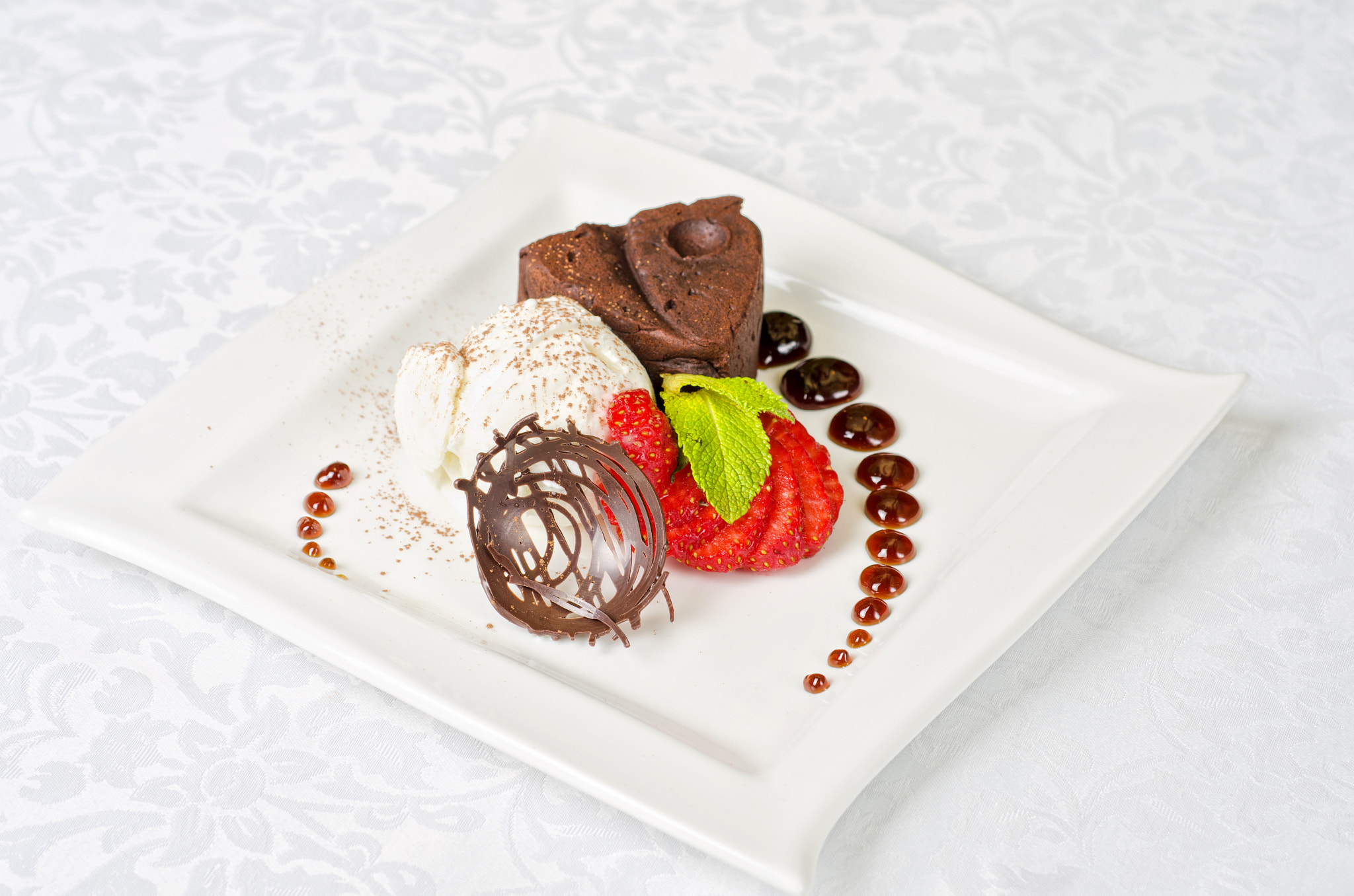Nikon D7000 + Nikon AF Micro-Nikkor 60mm F2.8D sample photo. Chocolate flan photography