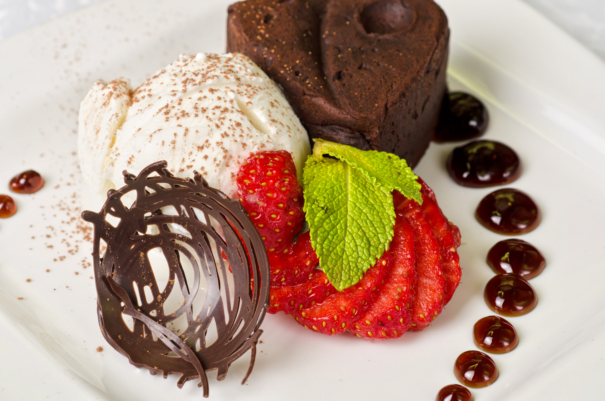 Nikon D7000 + Nikon AF Micro-Nikkor 60mm F2.8D sample photo. Chocolate flan photography