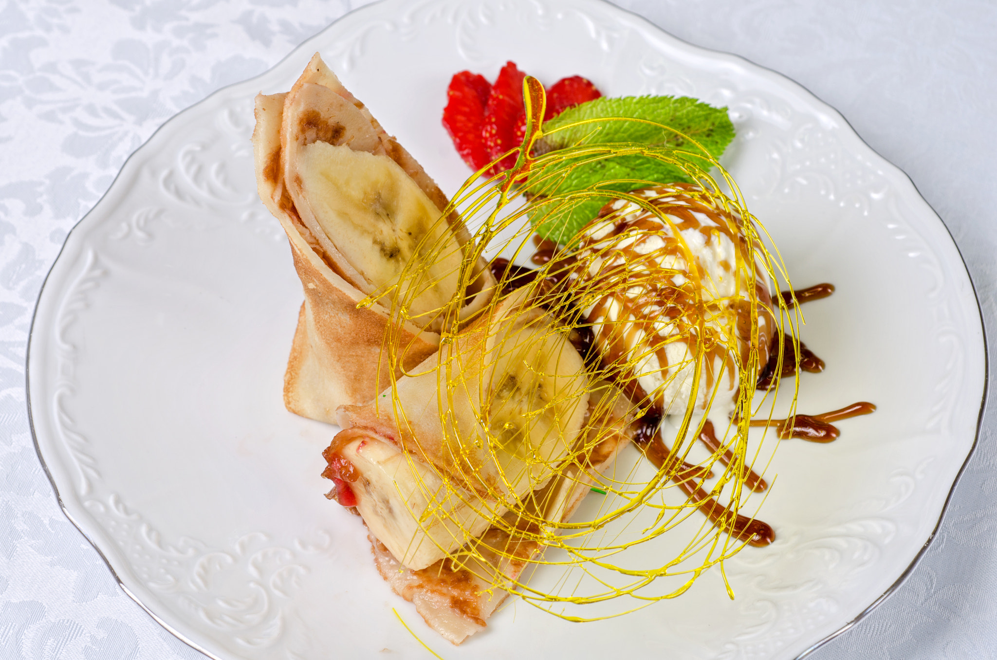 Nikon D7000 + Nikon AF Micro-Nikkor 60mm F2.8D sample photo. Tasty pancake dessert photography