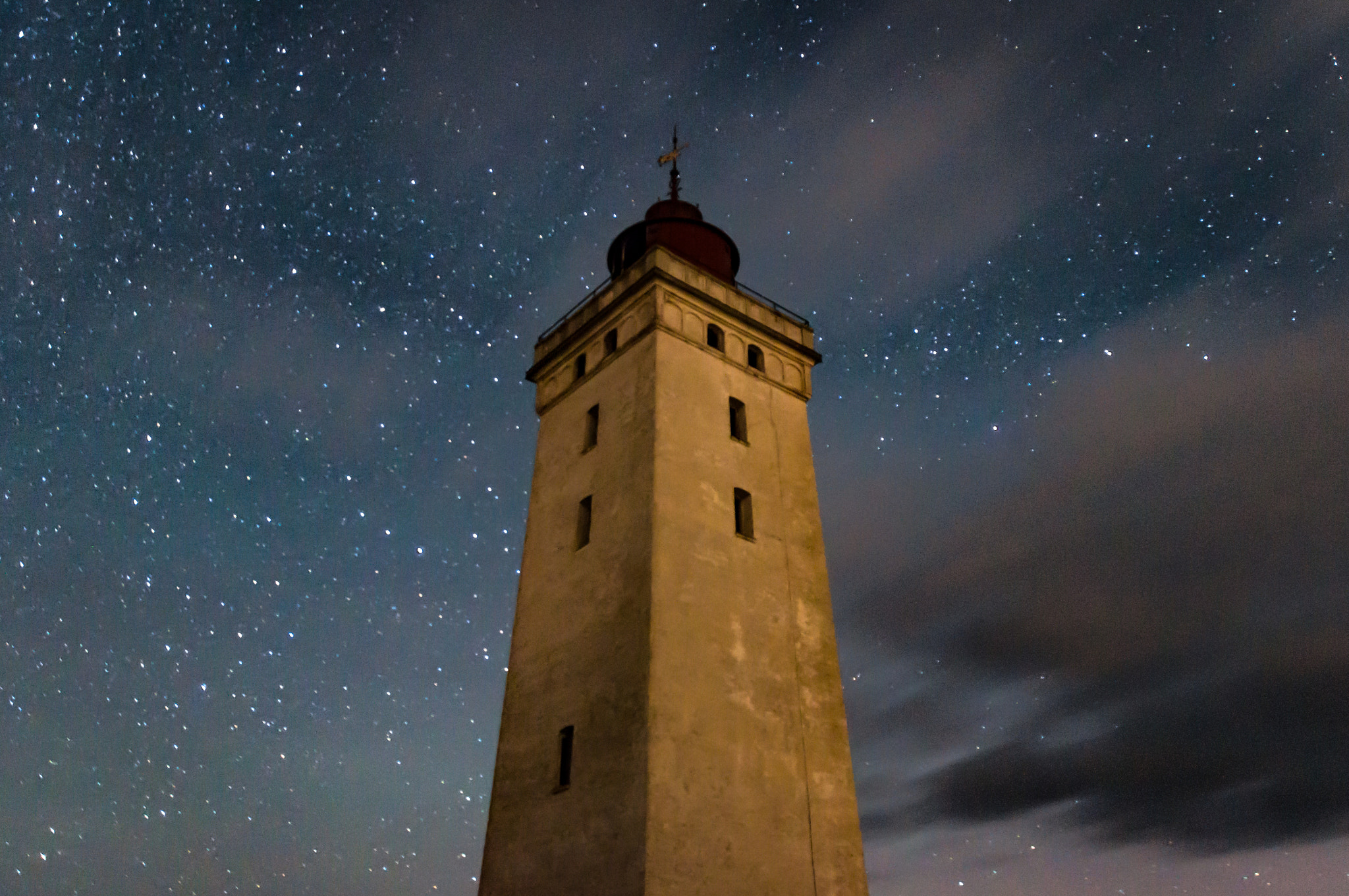 Sony SLT-A55 (SLT-A55V) + Tamron SP 24-70mm F2.8 Di VC USD sample photo. Abandoned lighthouse iii photography