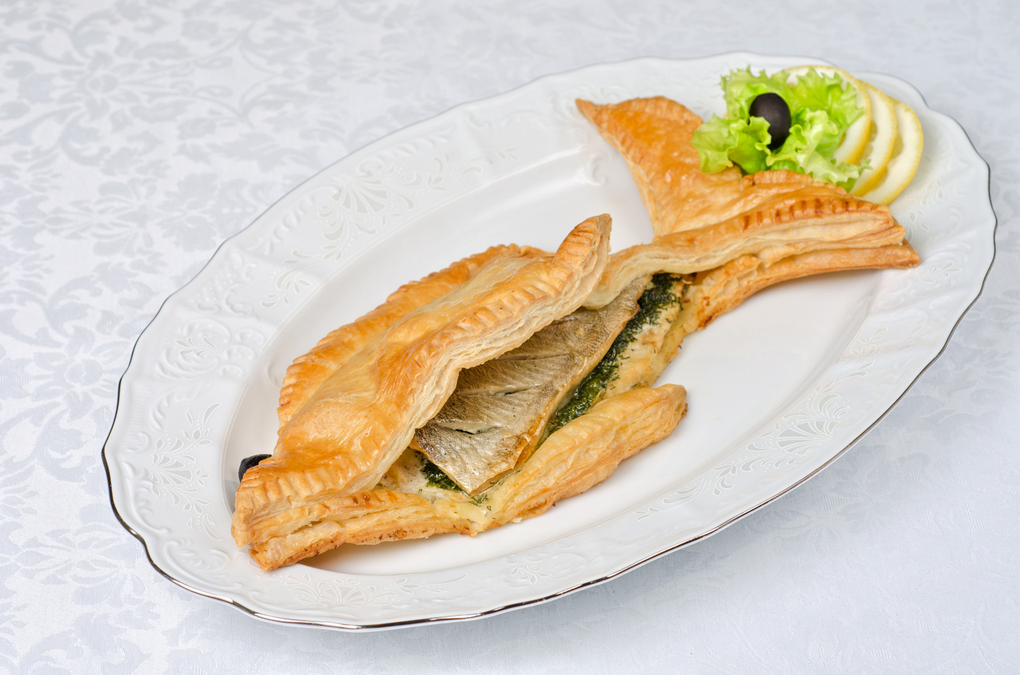 Nikon D7000 + Nikon AF Micro-Nikkor 60mm F2.8D sample photo. Tasty dish of trout fish photography