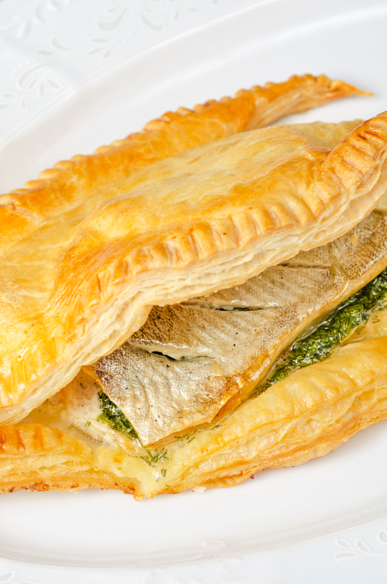 Nikon D7000 + Nikon AF Micro-Nikkor 60mm F2.8D sample photo. Tasty dish of trout fish photography