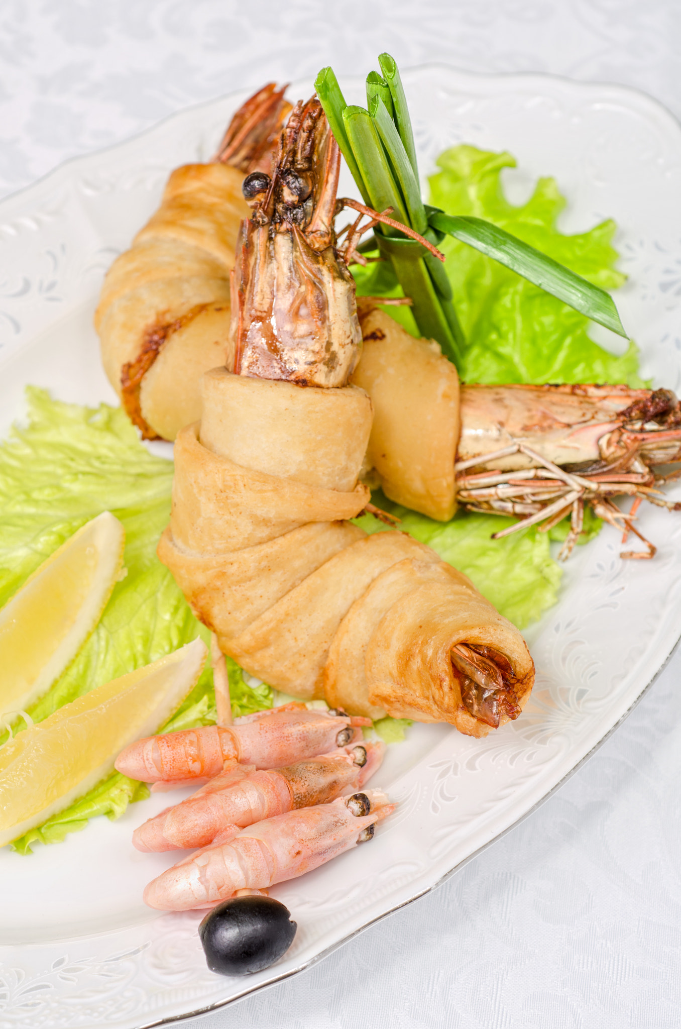 Nikon D7000 + Nikon AF Micro-Nikkor 60mm F2.8D sample photo. Shrimps dish photography