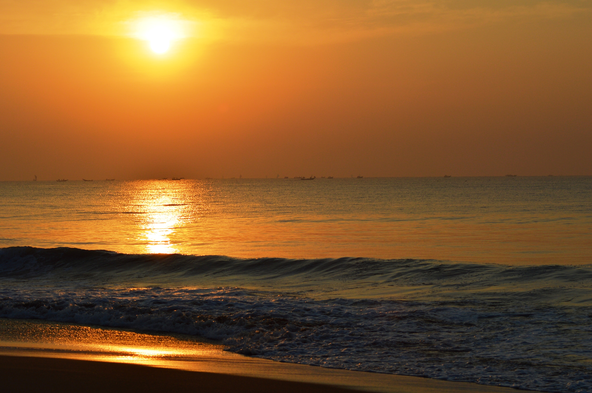 Nikon AF Nikkor 70-300mm F4-5.6G sample photo. Eternal sunrise... photography