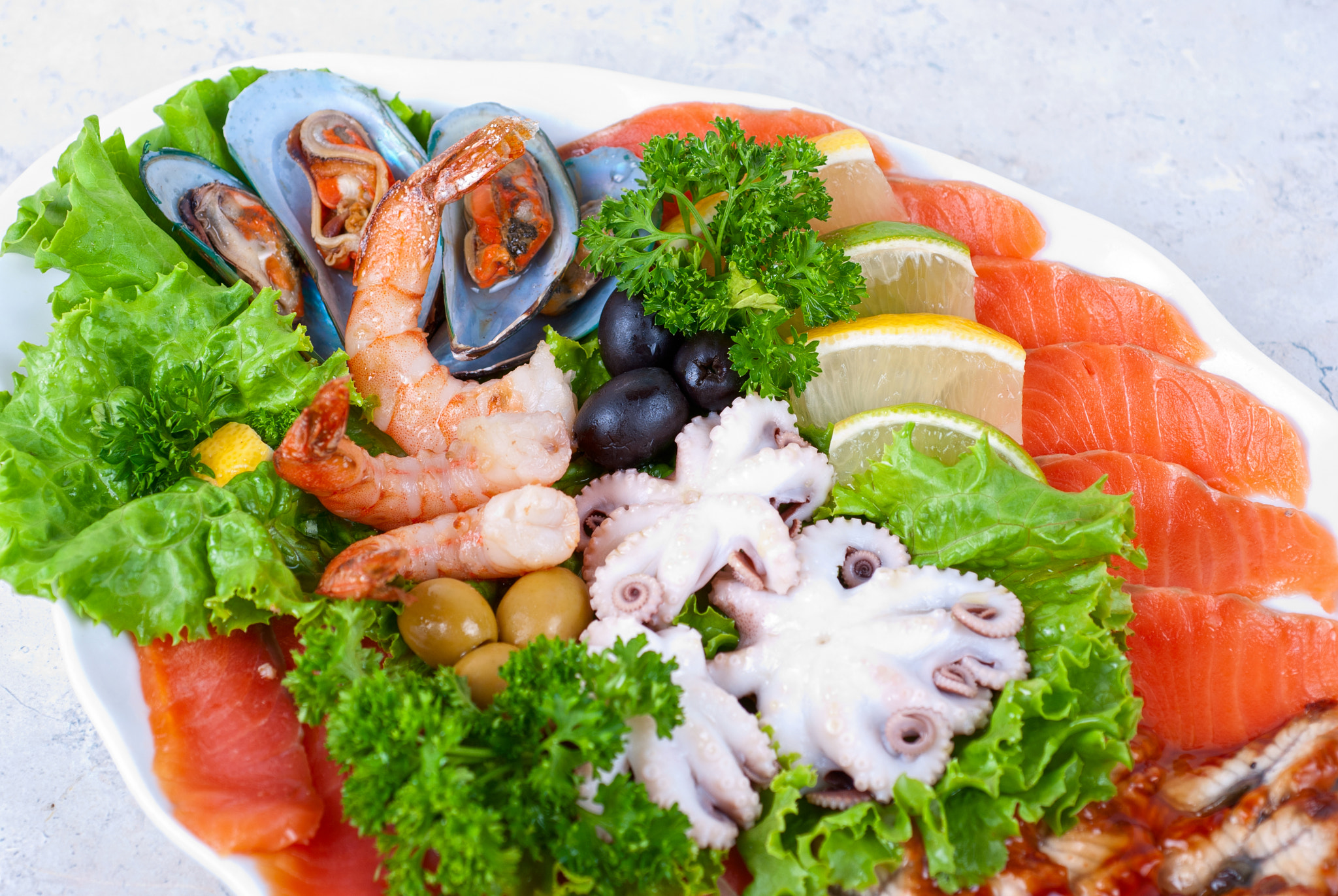 Nikon D80 + Nikon AF Micro-Nikkor 60mm F2.8D sample photo. Seafood salad photography