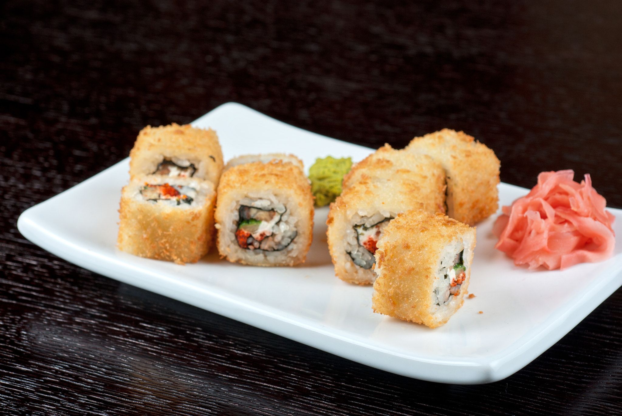 Nikon D80 + Nikon AF Micro-Nikkor 60mm F2.8D sample photo. Sushi rolls photography