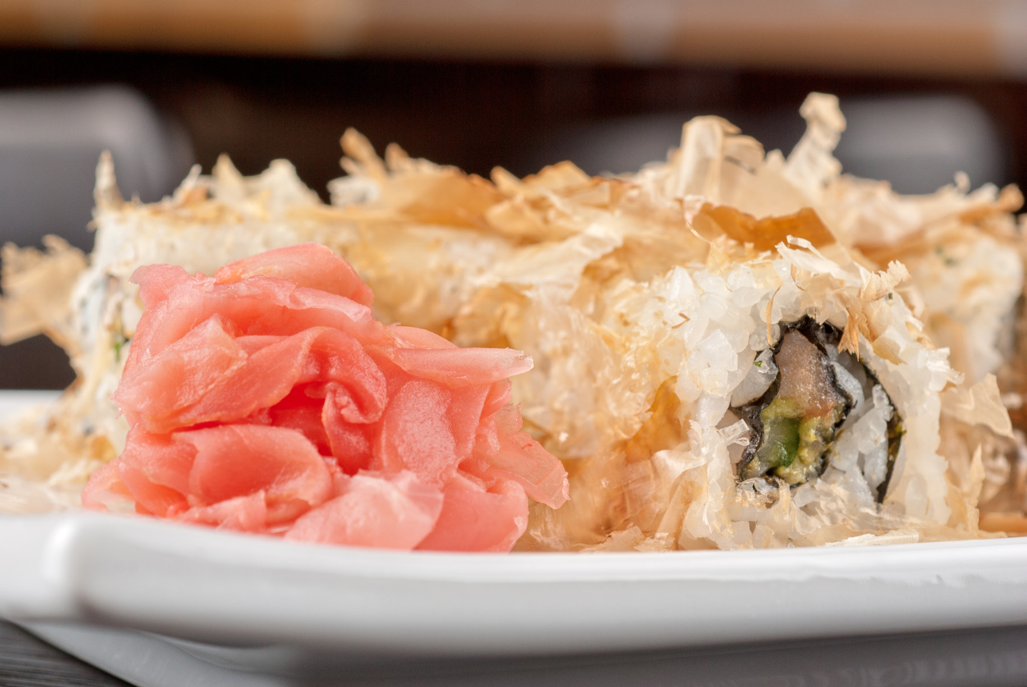 Nikon D80 + Nikon AF Micro-Nikkor 60mm F2.8D sample photo. Sushi rolls photography