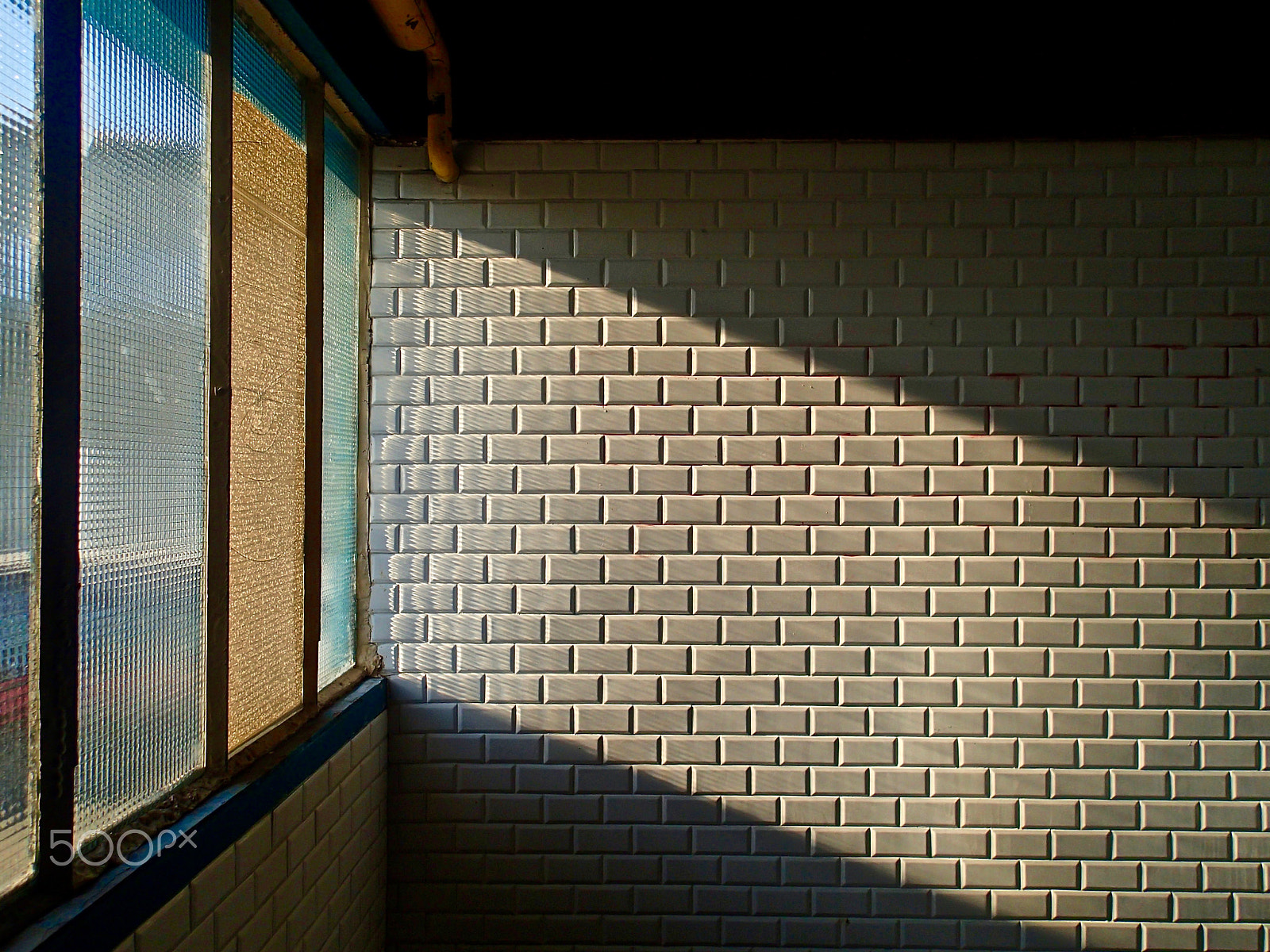 Olympus TG-2 sample photo. Lines & planes photography