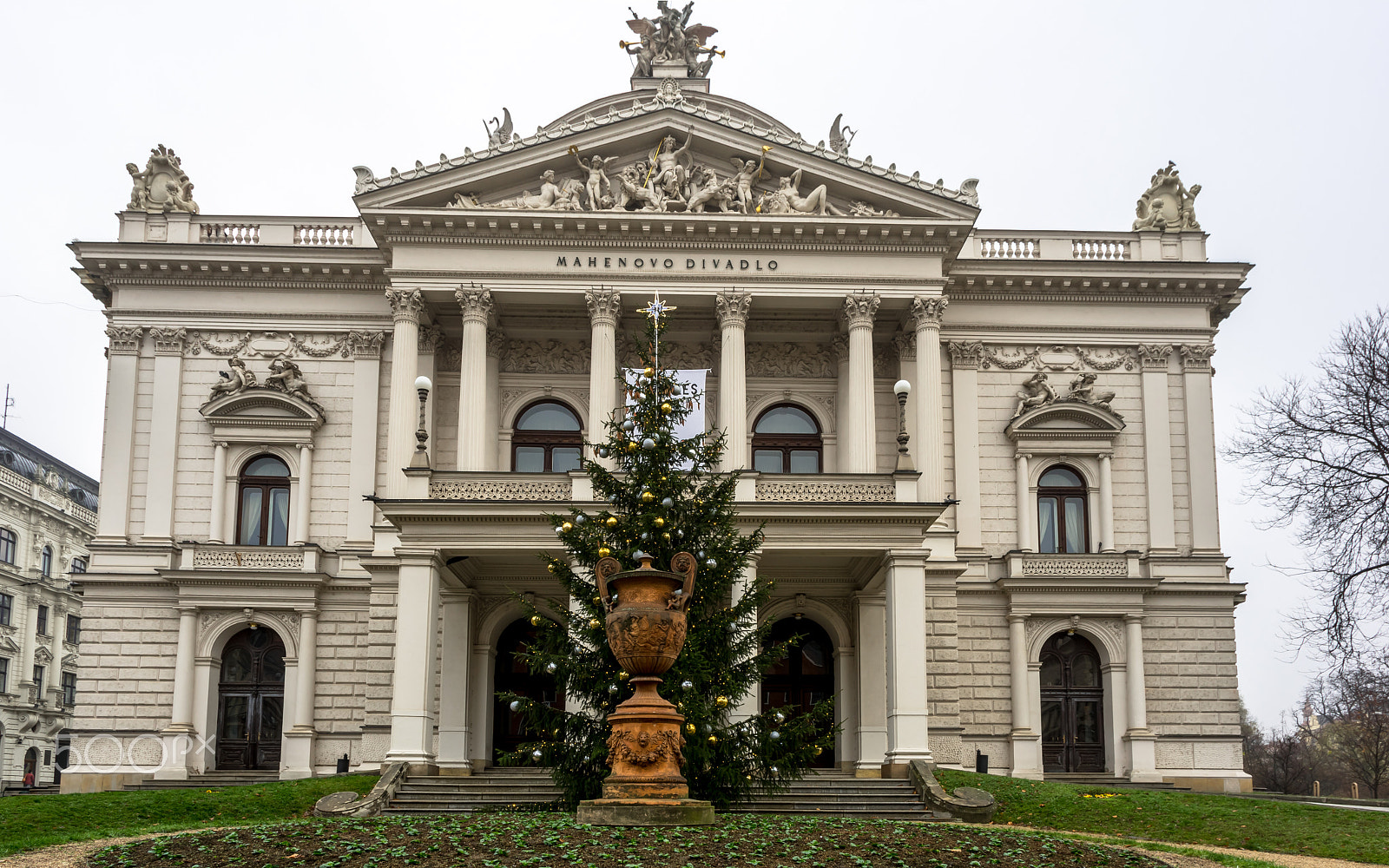 Pentax K-3 + HD Pentax DA 15mm F4 ED AL Limited sample photo. Mahen theatre in brno during the day before christ photography