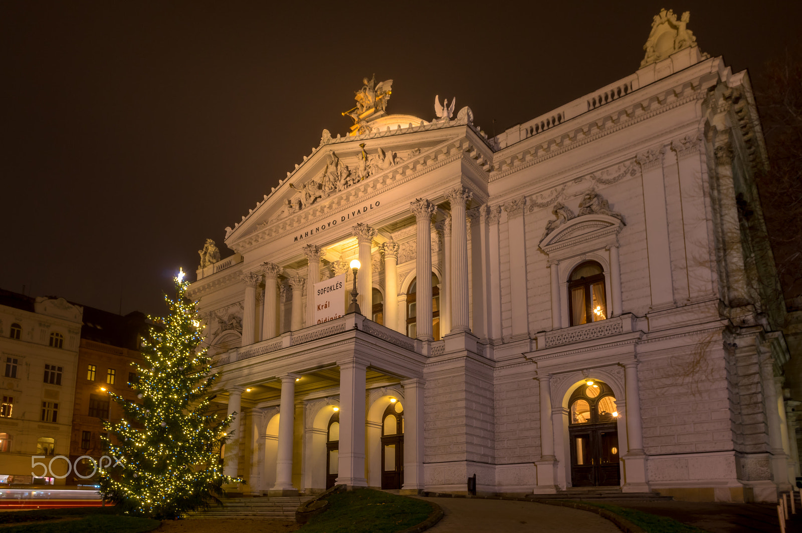 Pentax K-3 + HD Pentax DA 15mm F4 ED AL Limited sample photo. Mahen theatre in brno at night before christmas, s photography