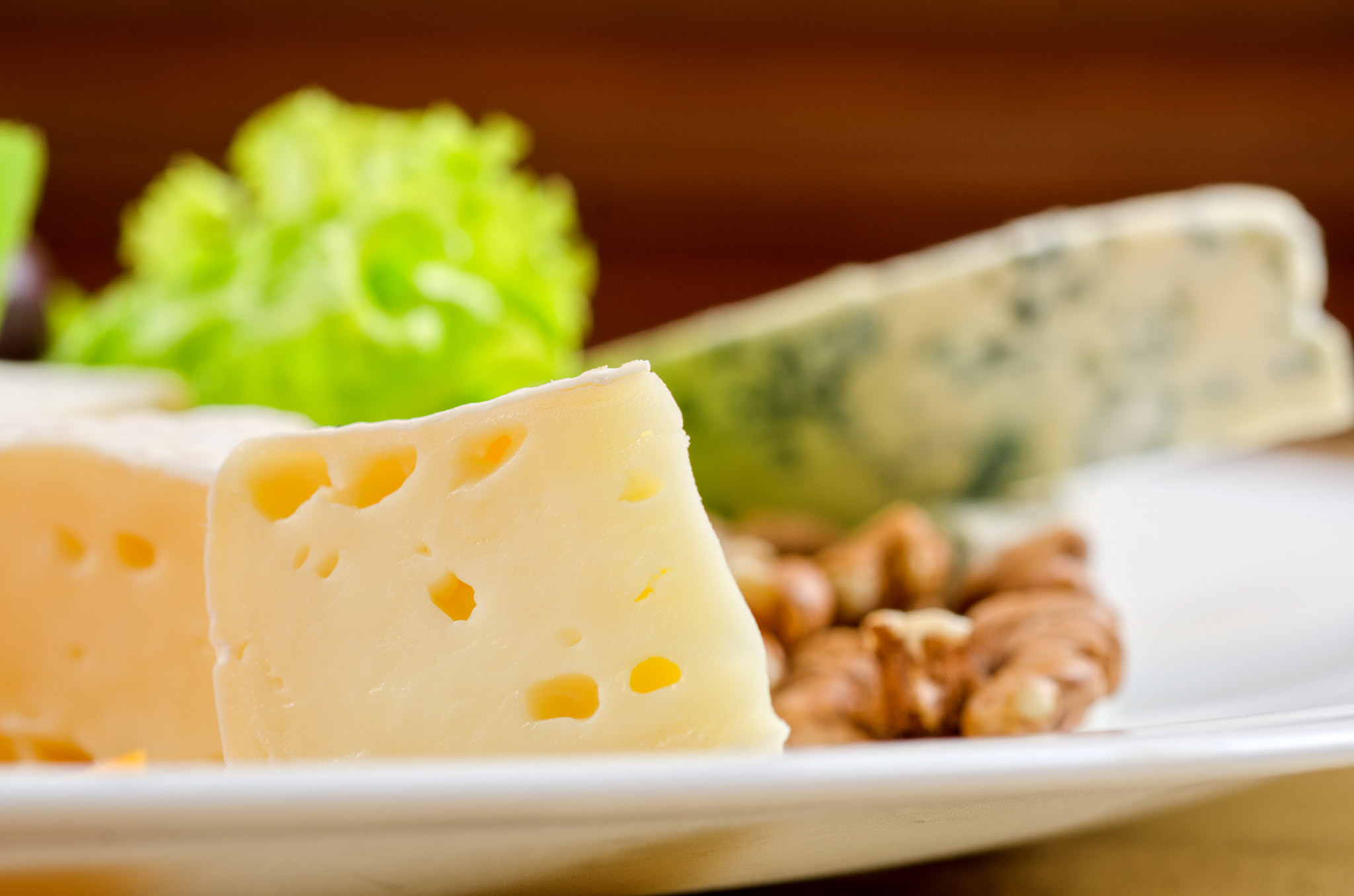 Nikon D7000 + Nikon AF Micro-Nikkor 60mm F2.8D sample photo. Cheese photography