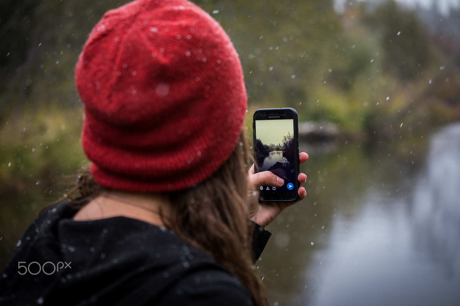 Canon EF 70-200mm F4L IS USM sample photo. Capturing the first snow fall photography