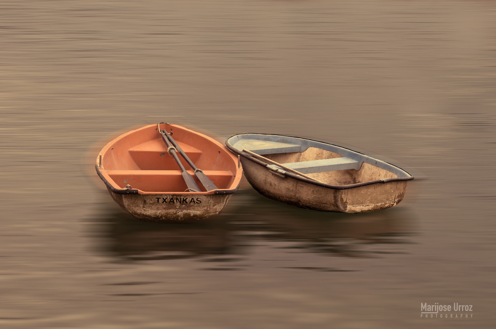Nikon D300 sample photo. Kiss photography