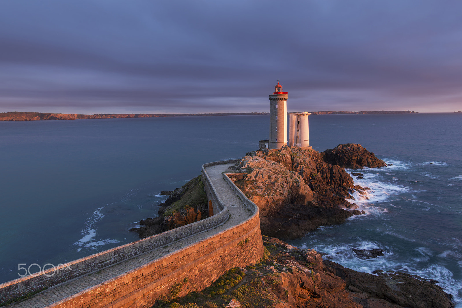 Nikon AF-S Nikkor 18-35mm F3.5-4.5G ED sample photo. Le phare du petit minou photography