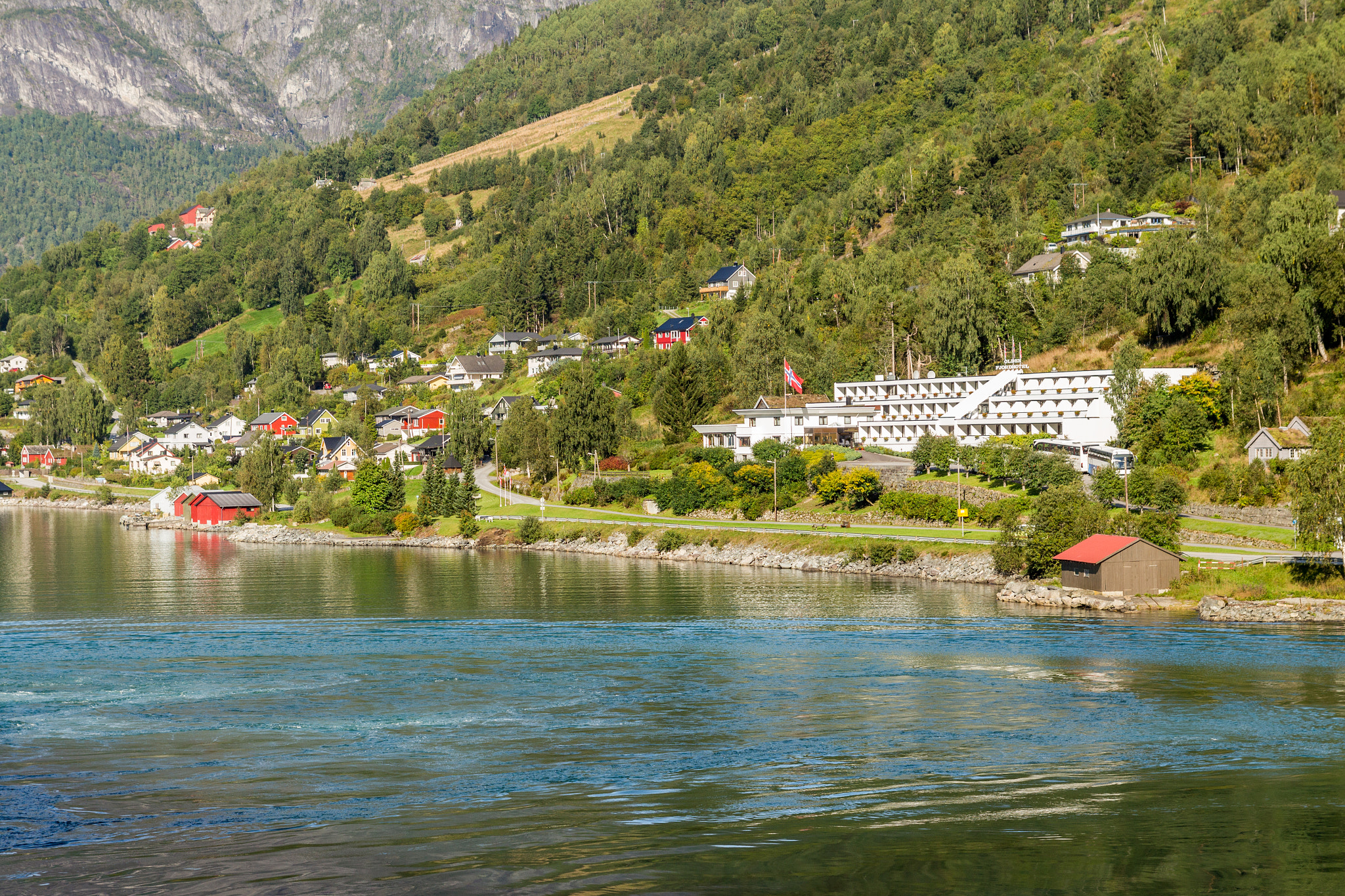 Tamron SP AF 17-50mm F2.8 XR Di II LD Aspherical (IF) sample photo. A norwegian village photography