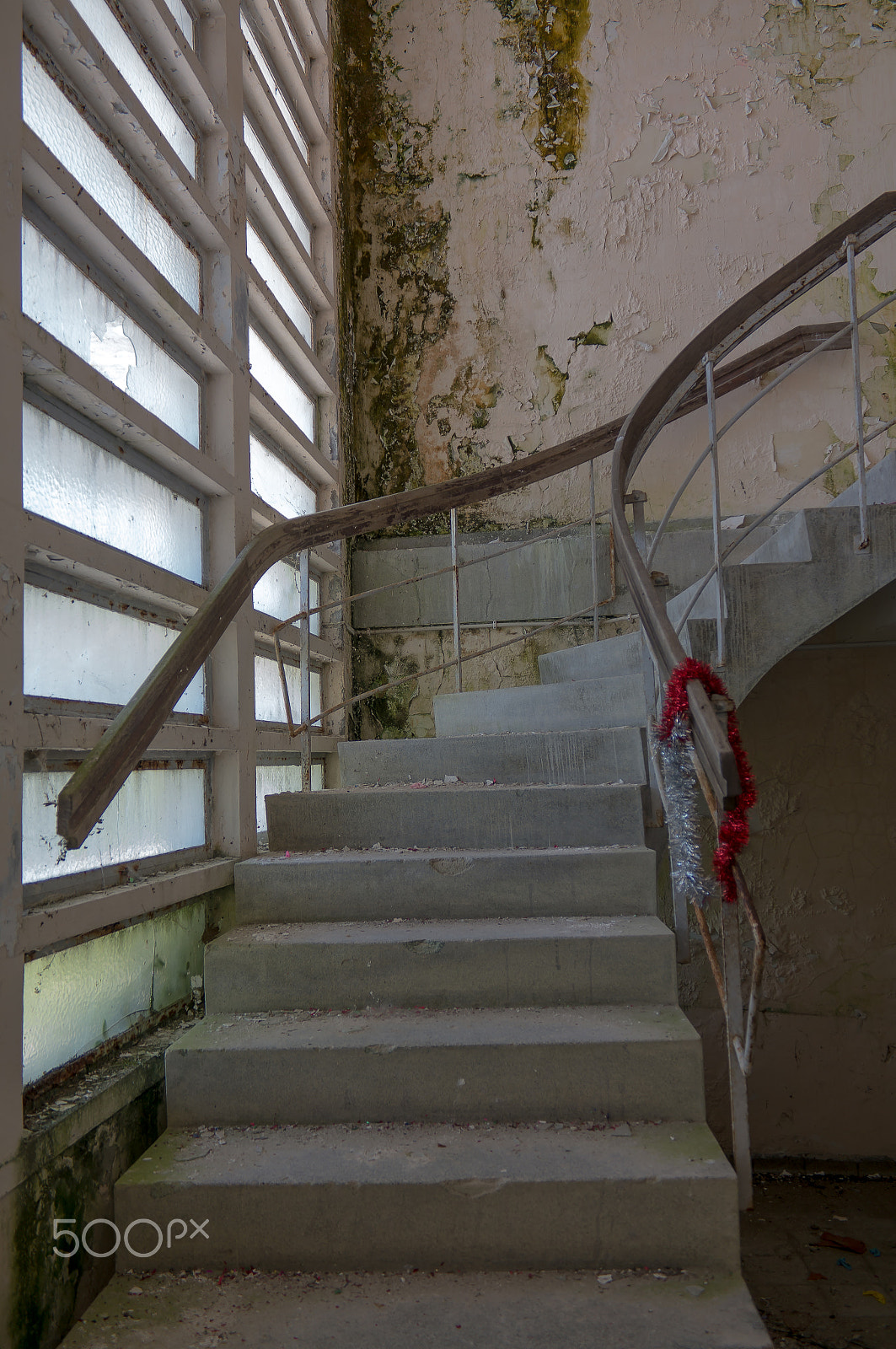 Samsung NX 18-200mm F3.5-6.3 ED OIS sample photo. The stairs photography