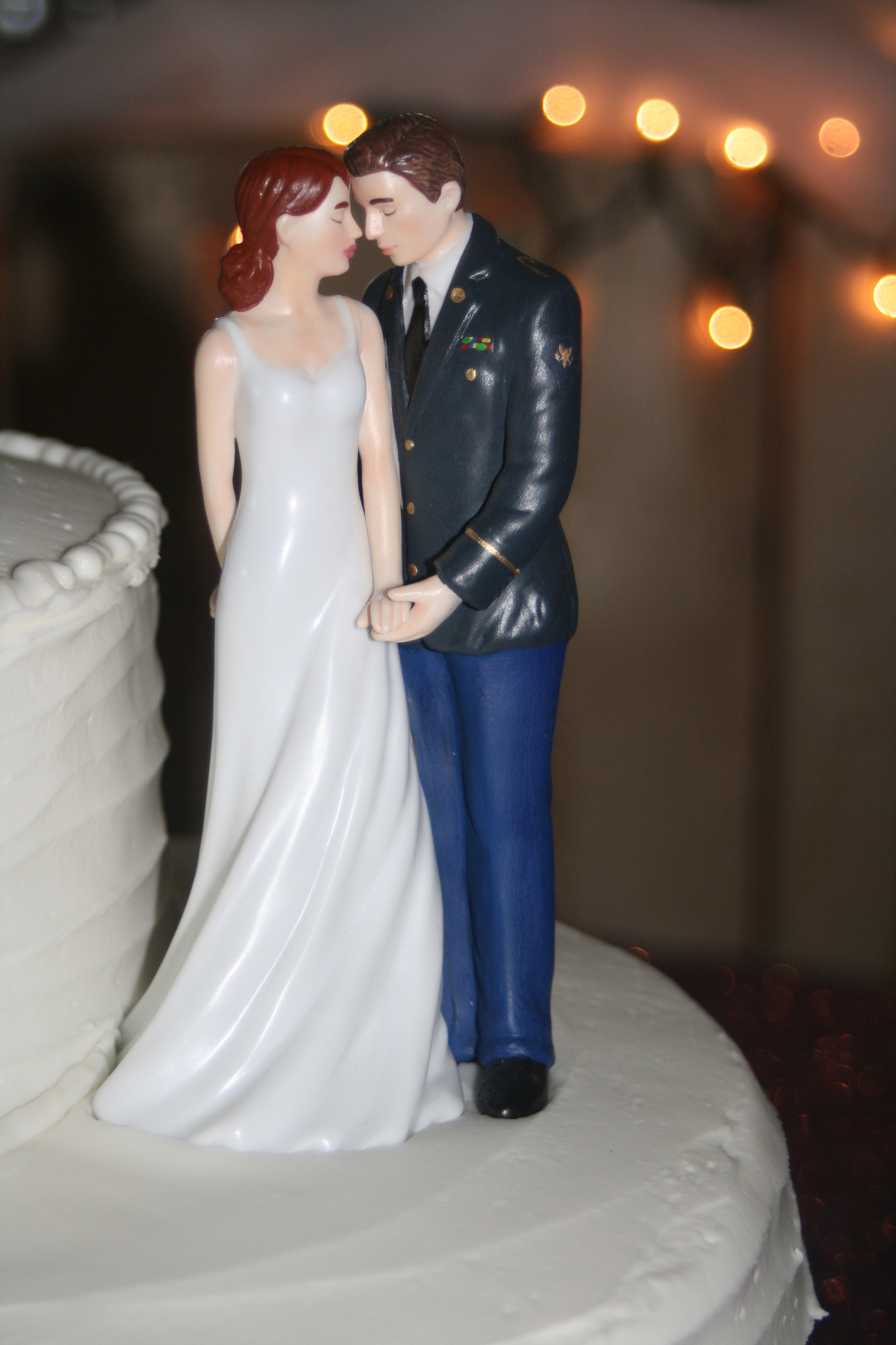 Canon EF 28-80mm f/3.5-5.6 USM sample photo. Wedding cake photography