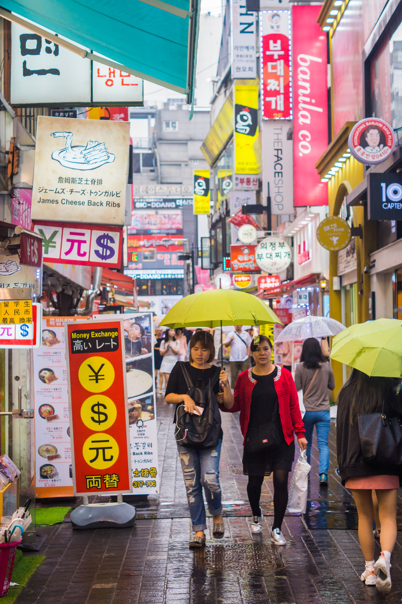 Sony SLT-A65 (SLT-A65V) sample photo. Myeong-dong high street photography