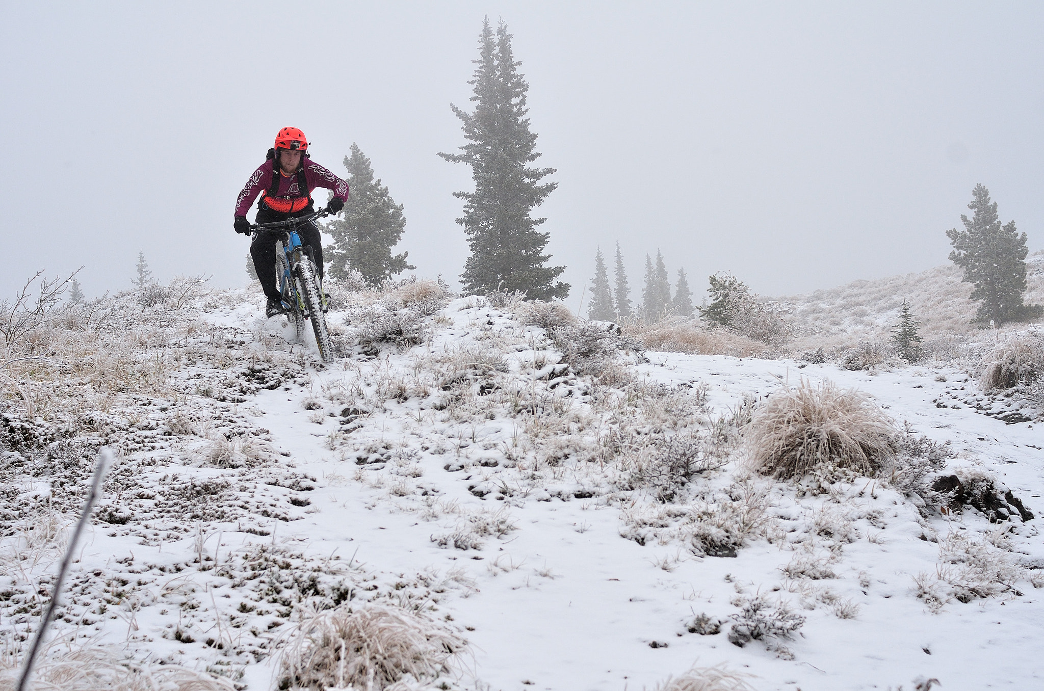 Nikon AF Nikkor 28mm F2.8D sample photo. Josh powderface  ridge photography