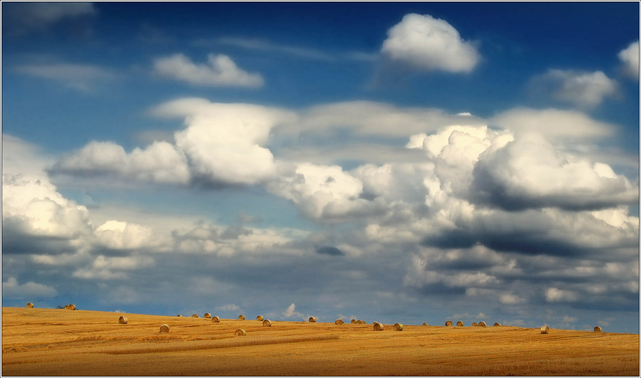 Sigma 18-200mm F3.5-6.3 DC OS HSM sample photo. Agricultural work in moravia in summer photography