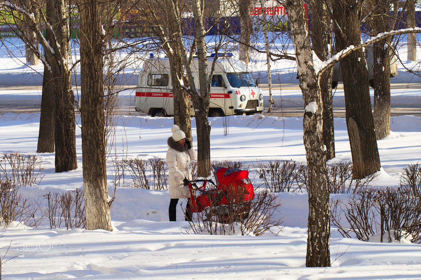 Canon EOS-1D Mark IV sample photo. Ulyanovsk, russia, january 12, 2016 - a sunny winter day in russ photography