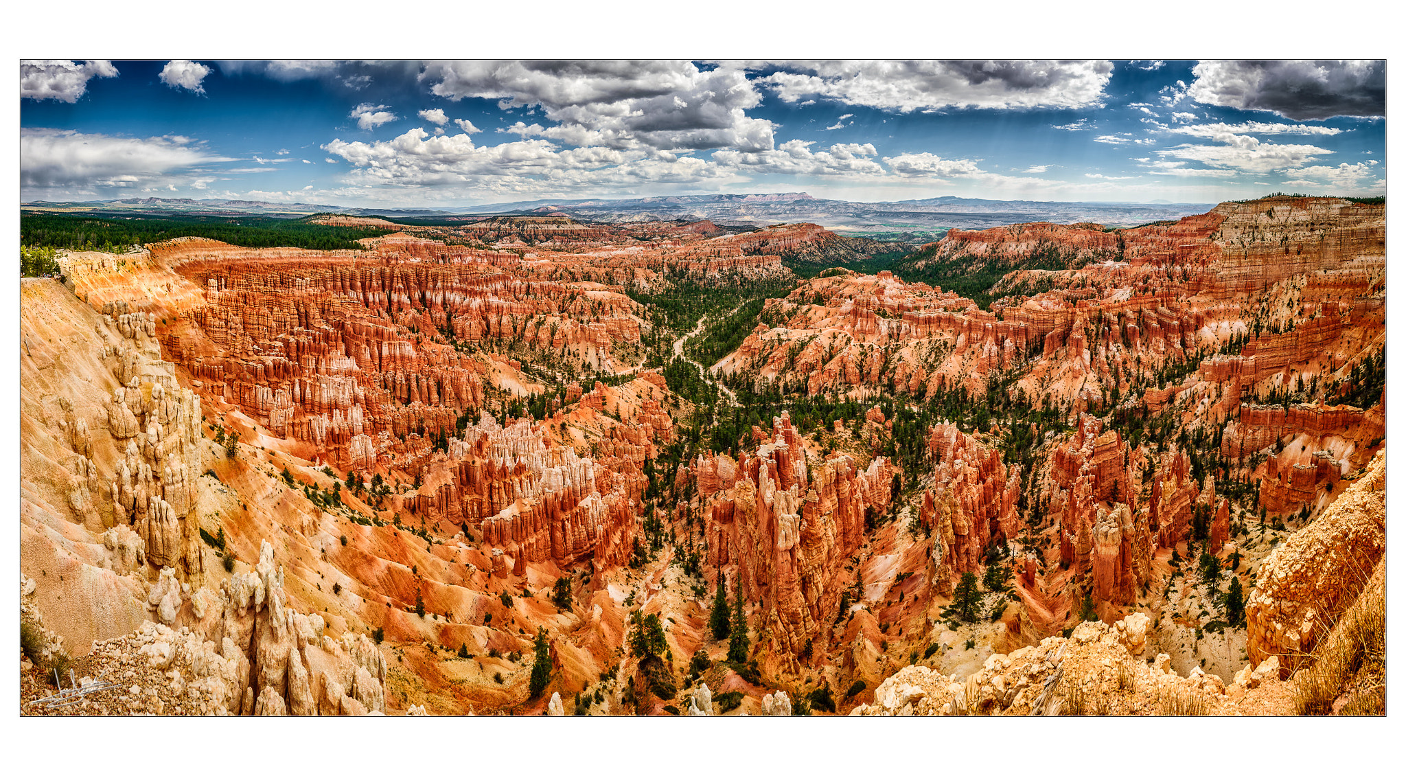 Nikon D7000 + Sigma 8-16mm F4.5-5.6 DC HSM sample photo. Bryce canyon overview photography