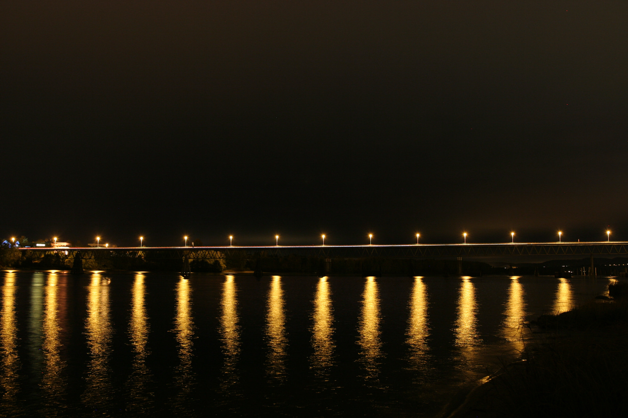 Canon EOS 20D + Sigma 18-35mm f/1.8 DC HSM sample photo. Fetsund bridge by night photography