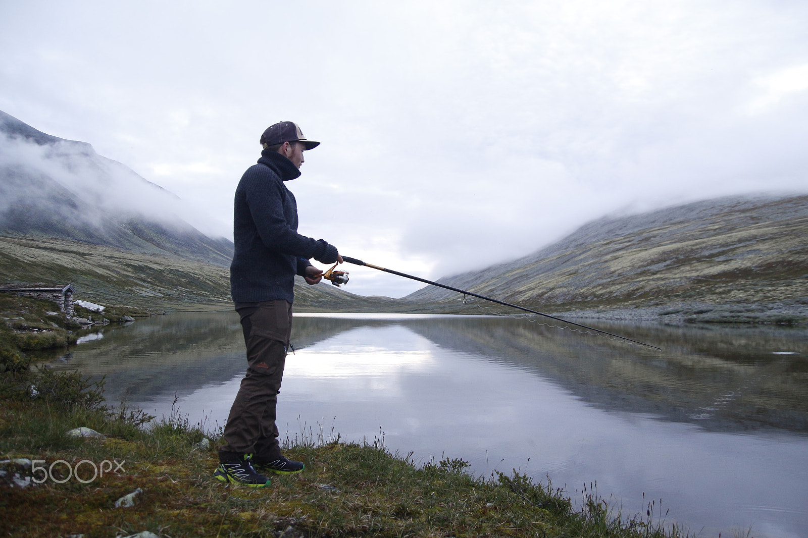 Tamron SP AF 17-50mm F2.8 XR Di II LD Aspherical (IF) sample photo. Fishing in rondane photography