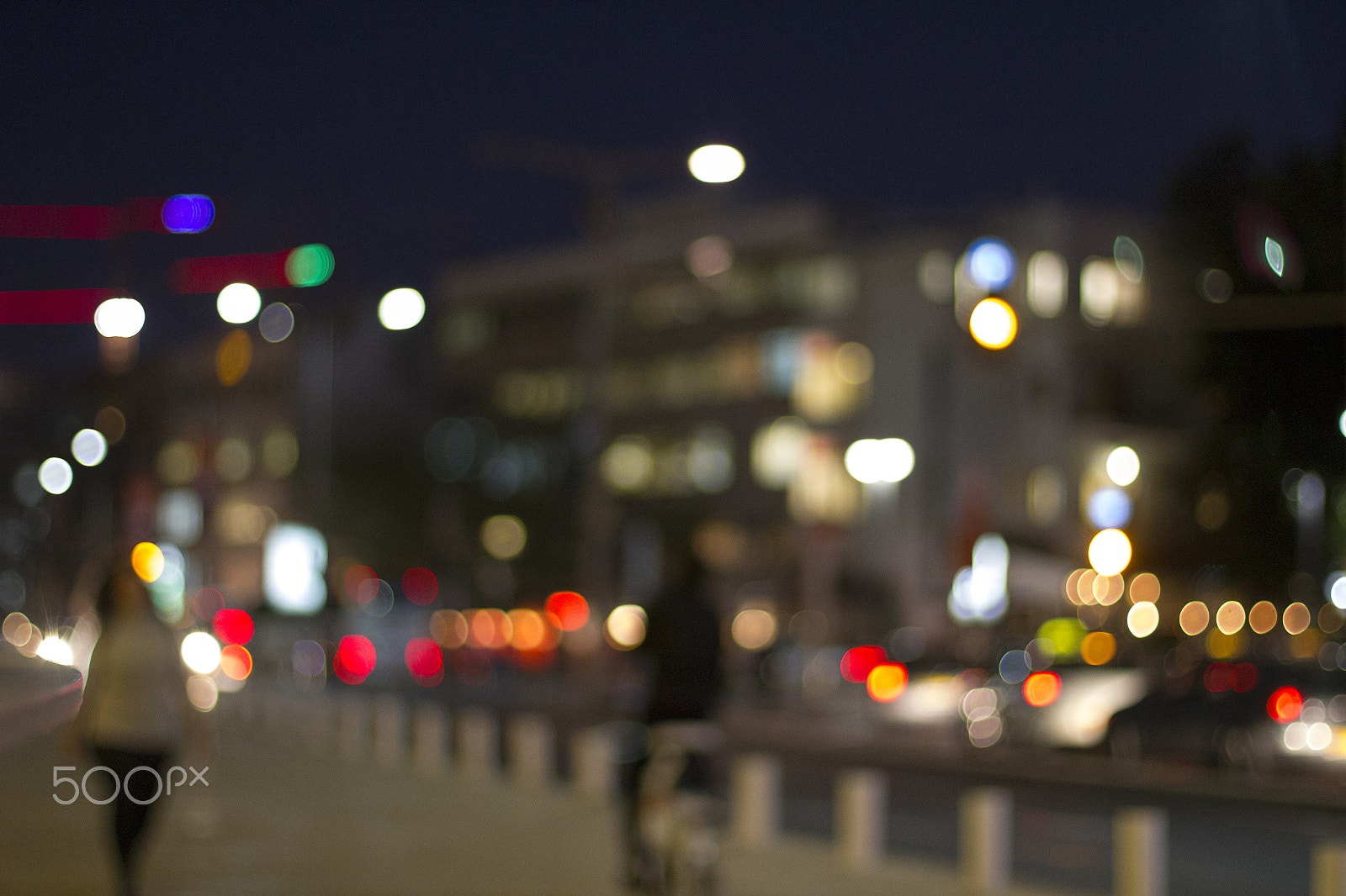 Canon EOS 550D (EOS Rebel T2i / EOS Kiss X4) sample photo. Artistic style - defocused urban abstract texture ,bokeh of city photography
