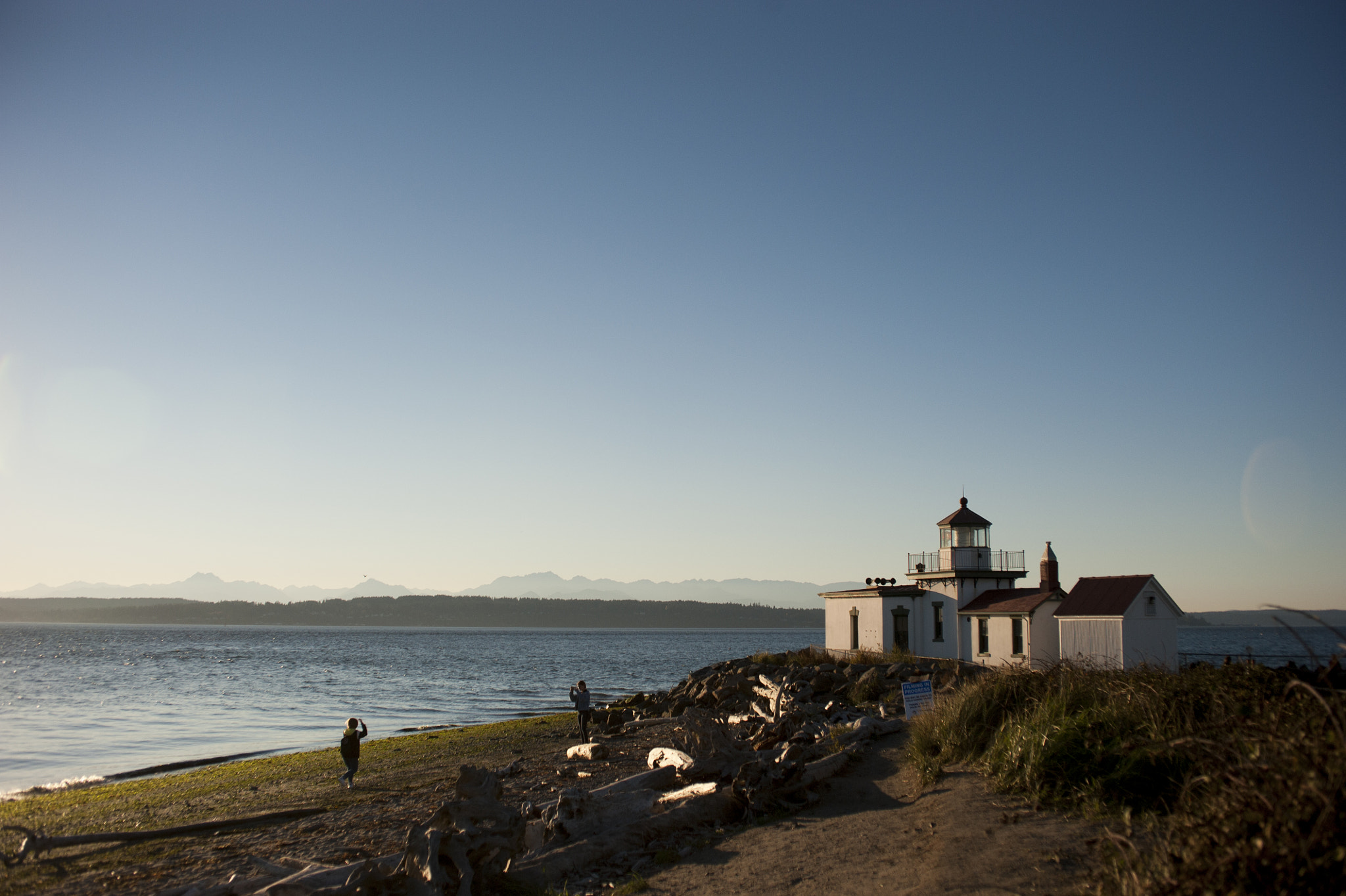 Nikon D700 + AF Zoom-Nikkor 35-70mm f/2.8D sample photo. Discovery park photography