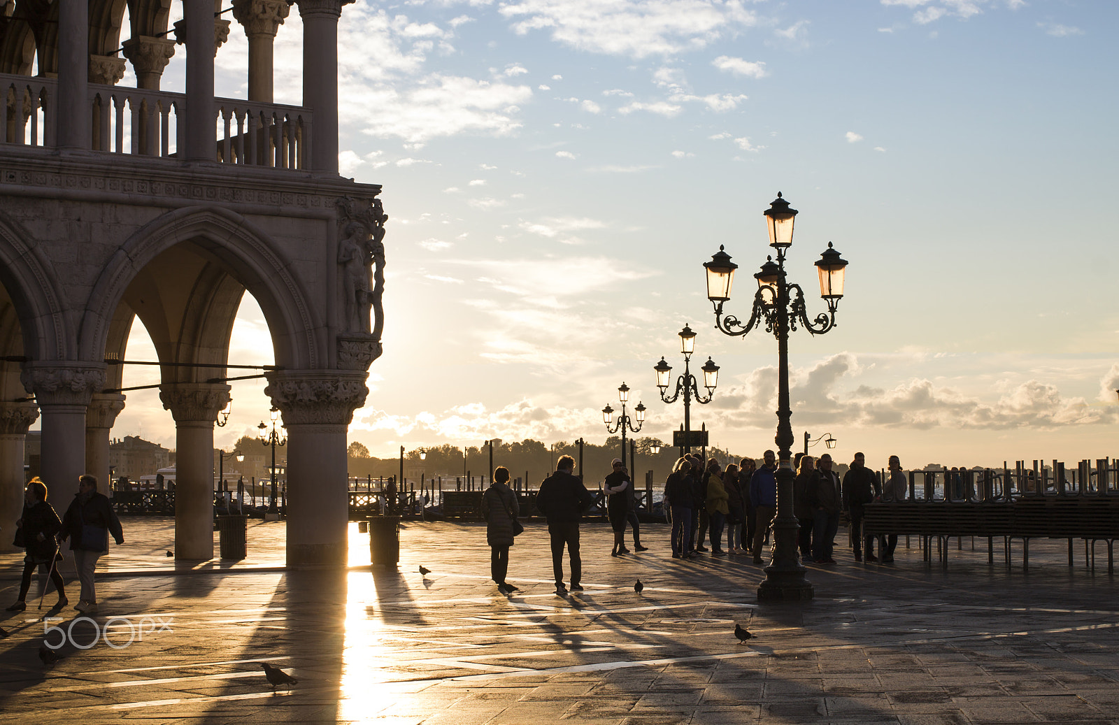 Canon EOS 1100D (EOS Rebel T3 / EOS Kiss X50) + Canon EF 40mm F2.8 STM sample photo. Good morning, venice photography