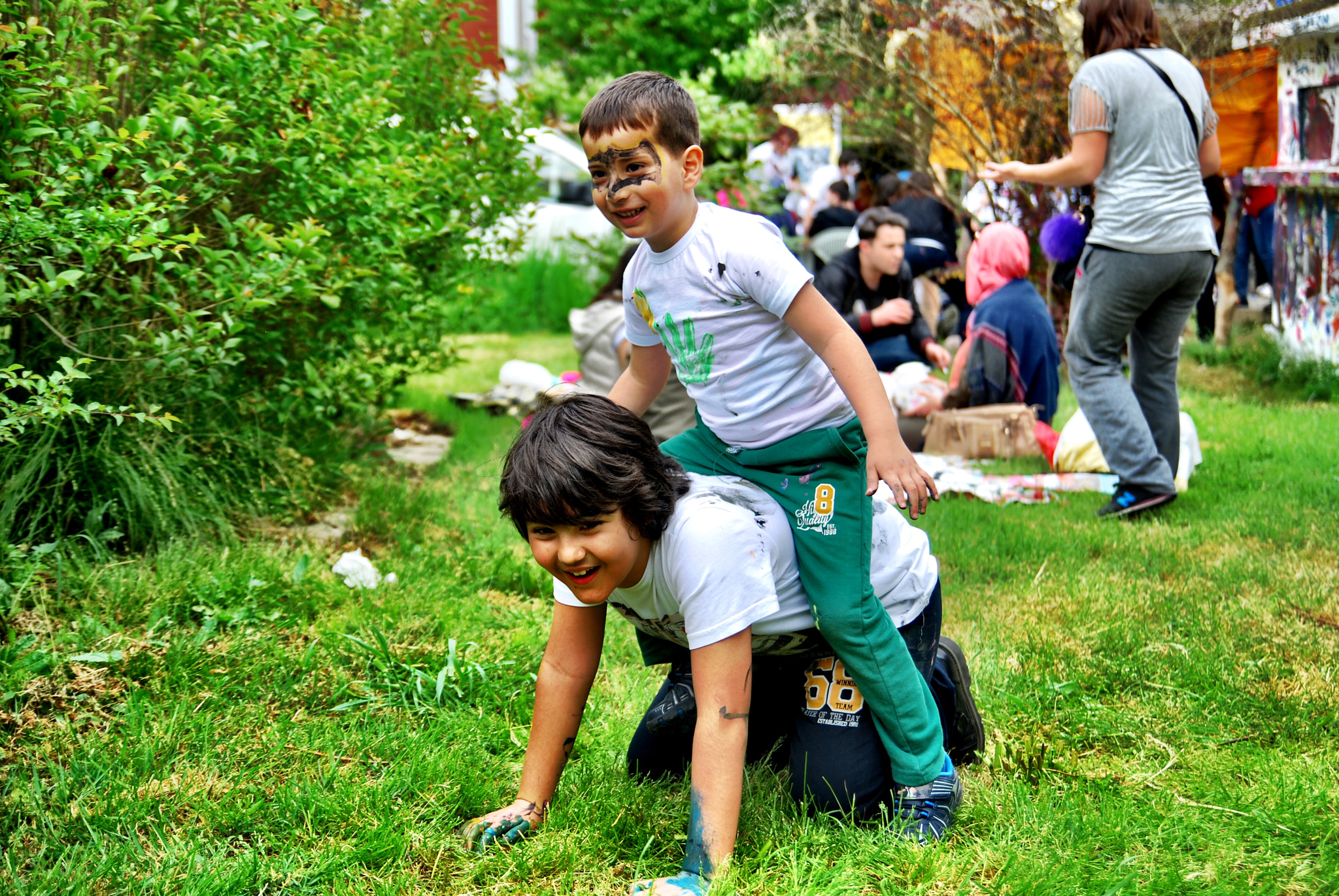 Nikon D60 sample photo. Hapy photography