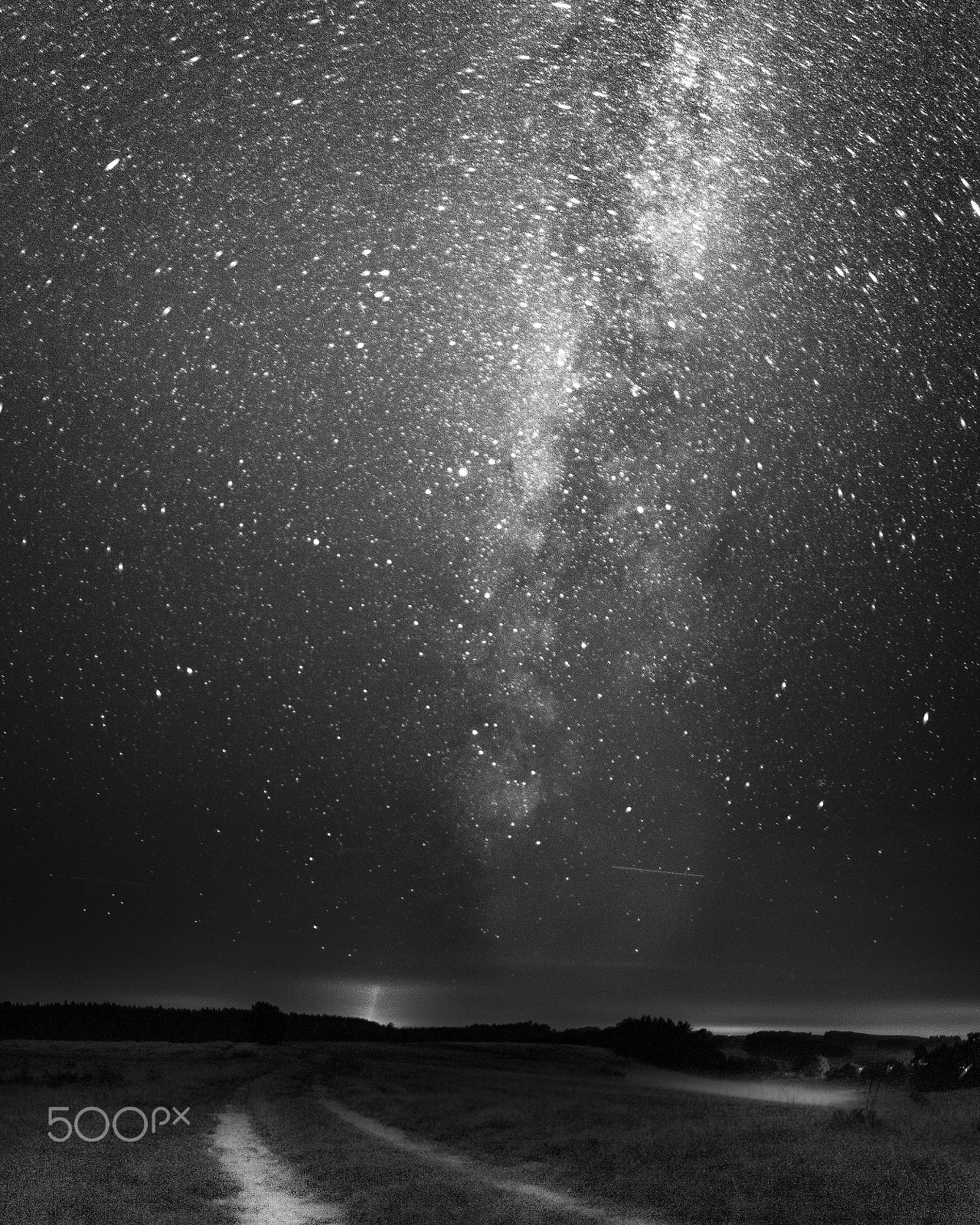 Sigma 20mm EX f/1.8 sample photo. Crooked photography