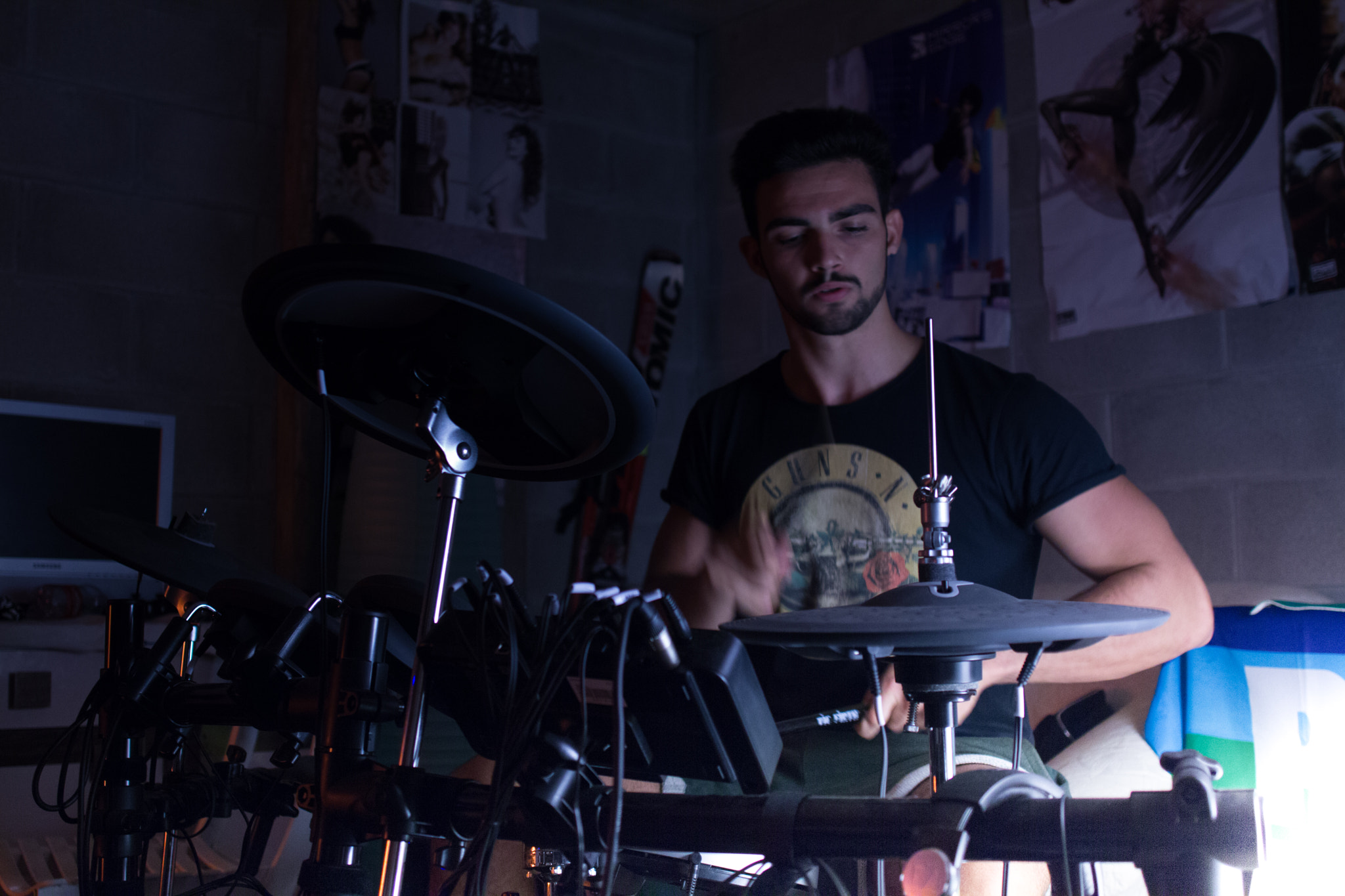 Canon EF 24mm F2.8 IS USM sample photo. Drum photography