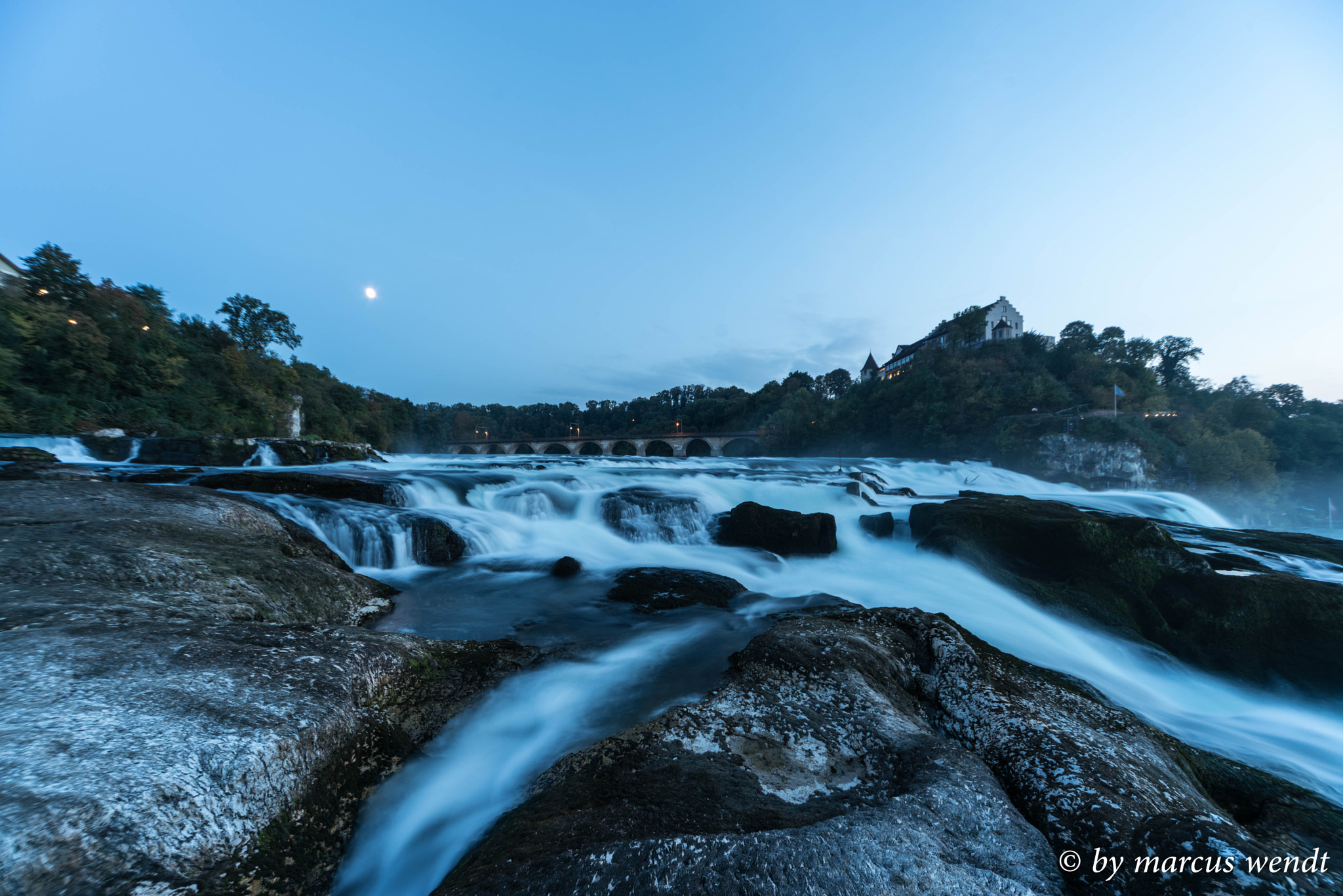 Sigma 12-24mm F4.5-5.6 EX DG Aspherical HSM sample photo. Rhinefall im autumn10 photography