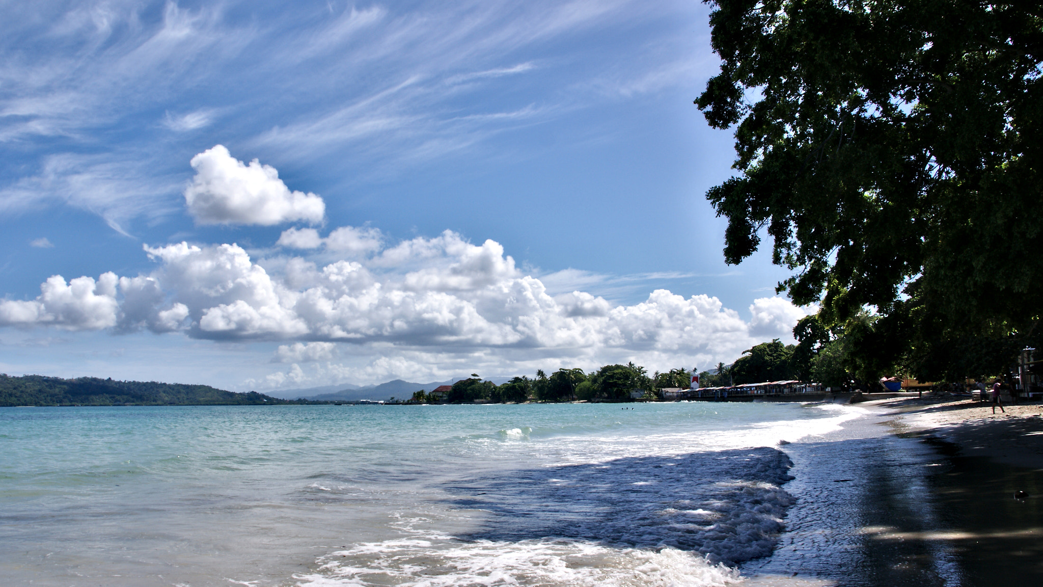 Sony Alpha DSLR-A350 + Sigma 18-200mm F3.5-6.3 DC sample photo. Natsepa beach, ambon/ indonesia photography