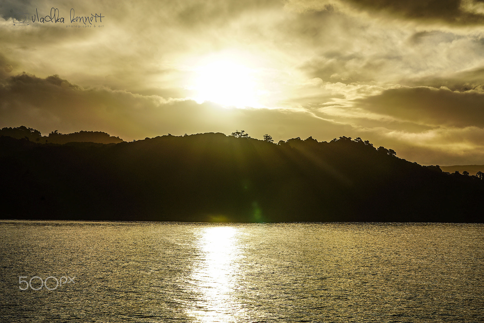 Sony a7S + Sony FE 70-200mm F4 G OSS sample photo. Stewart island discovery cruise photography