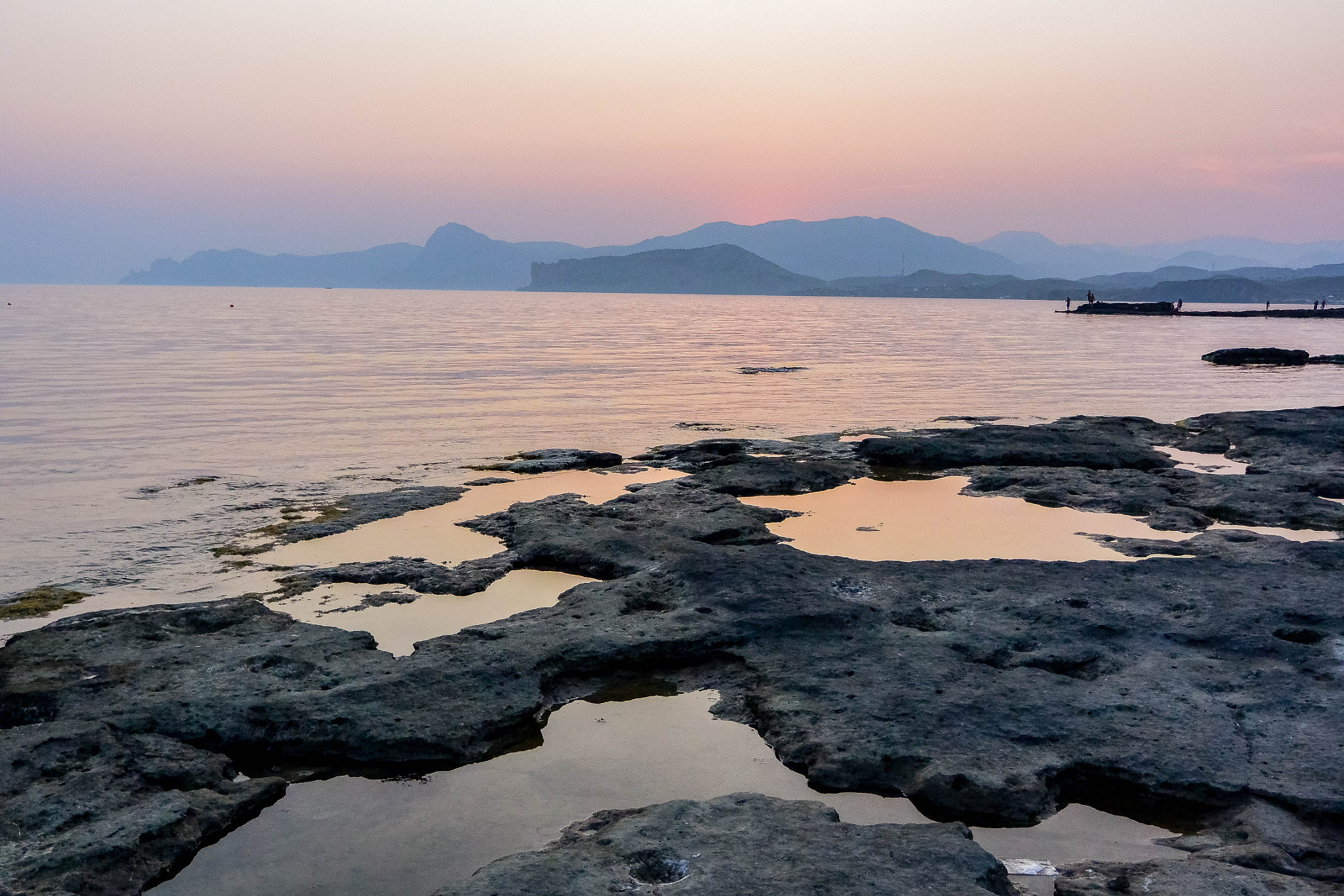 Nikon 1 Nikkor VR 6.7-13mm F3.5-5.6 sample photo. Crimea peninsula photography