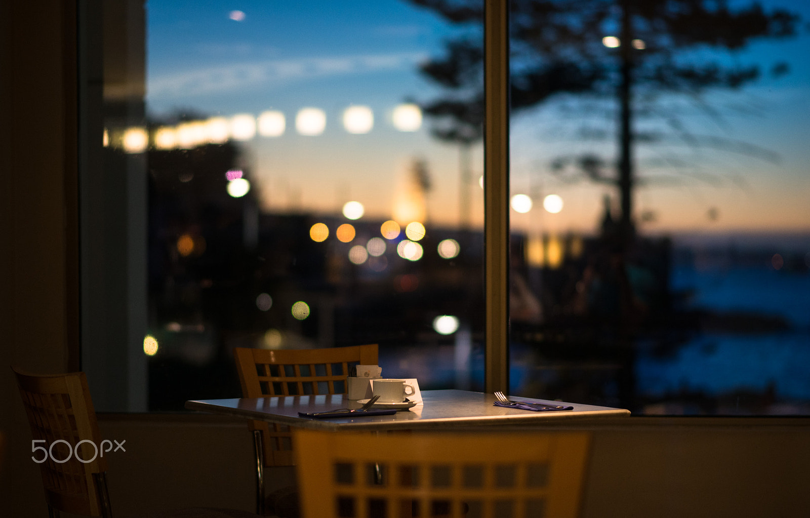 Nikon D800E + Nikon AF-S Nikkor 85mm F1.8G sample photo. Romatic dinner photography