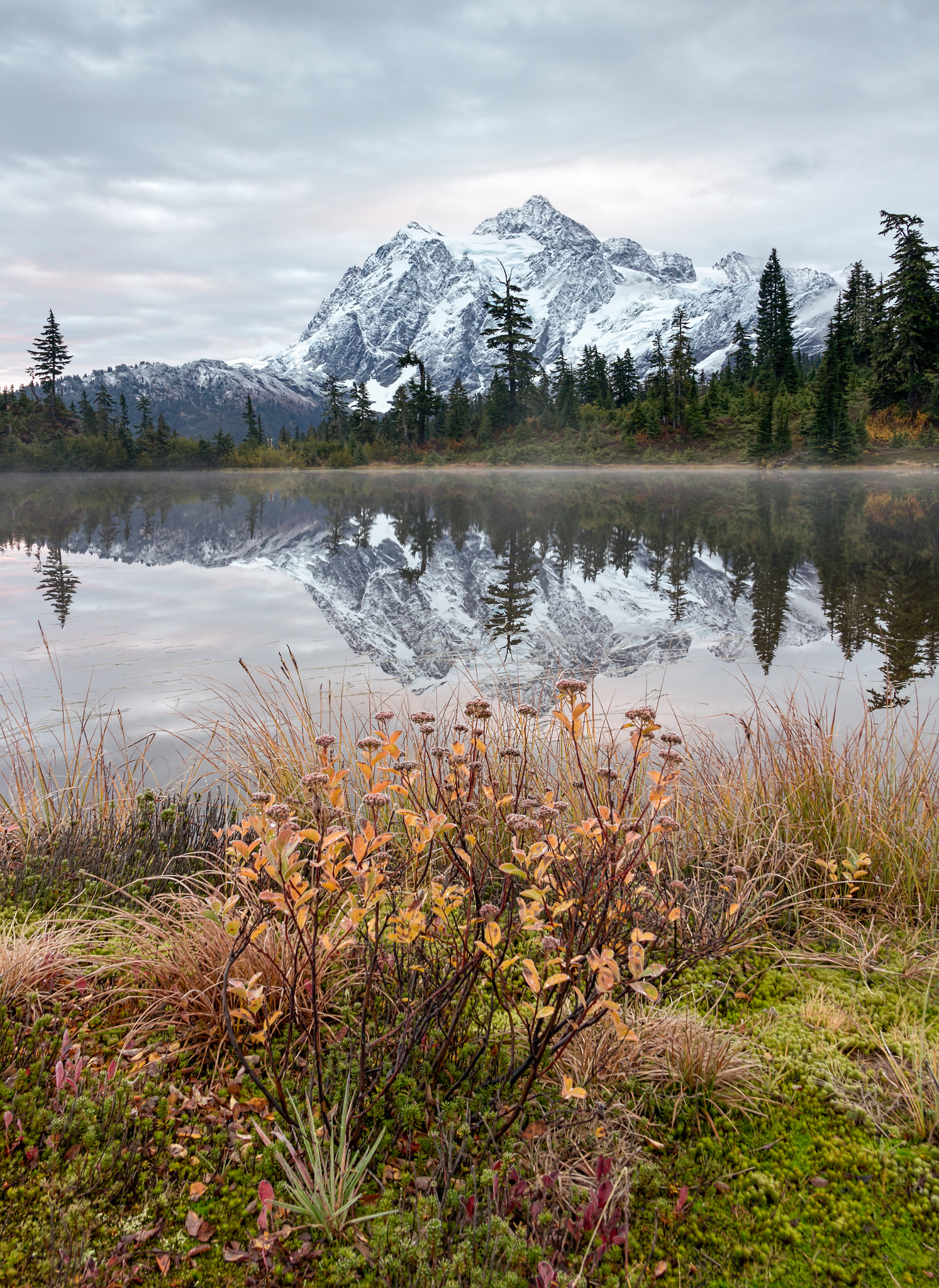 Canon EOS 100D (EOS Rebel SL1 / EOS Kiss X7) sample photo. Shuksan reflection photography